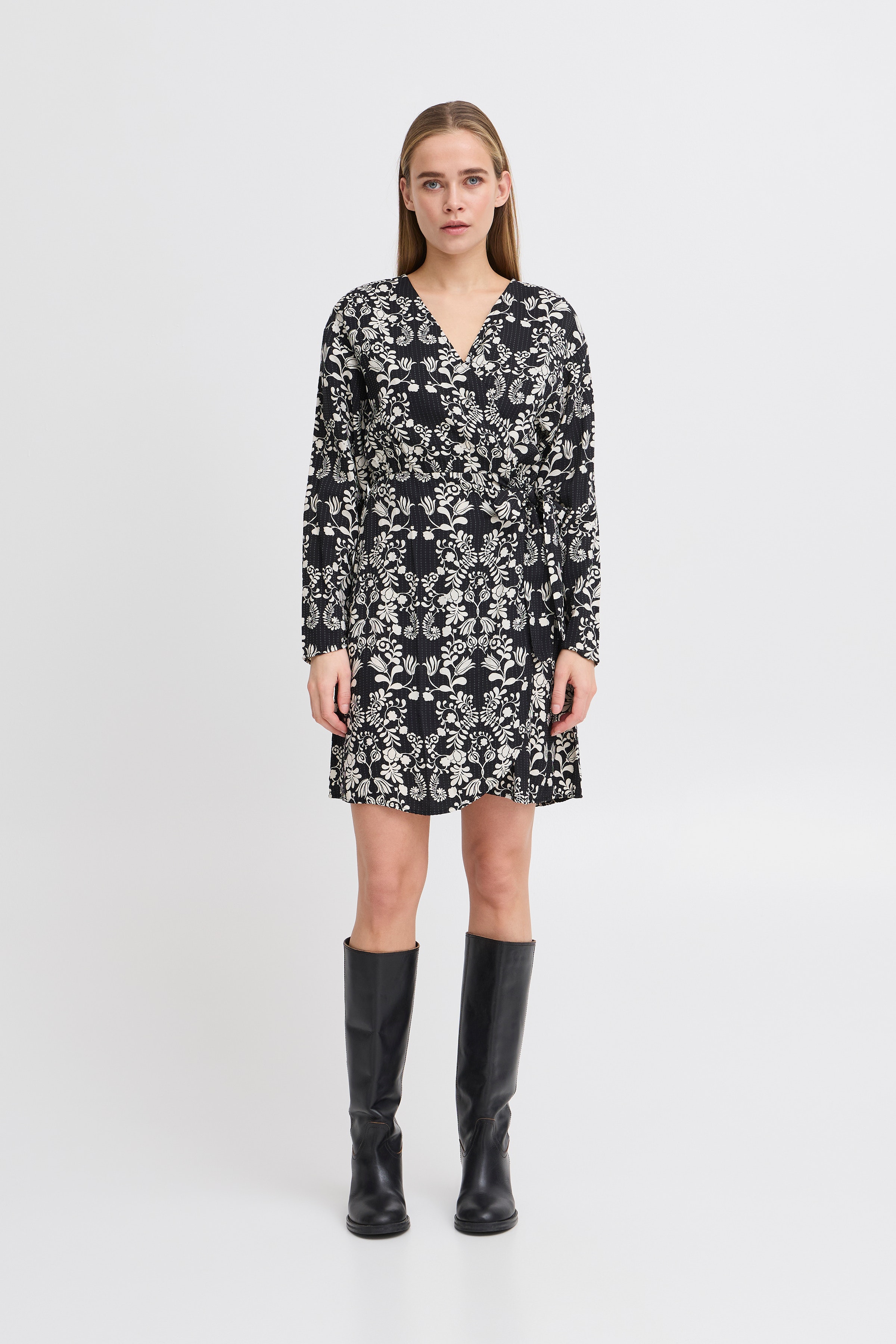 Kjole LOOKBOOK FRONT 20122467-203978