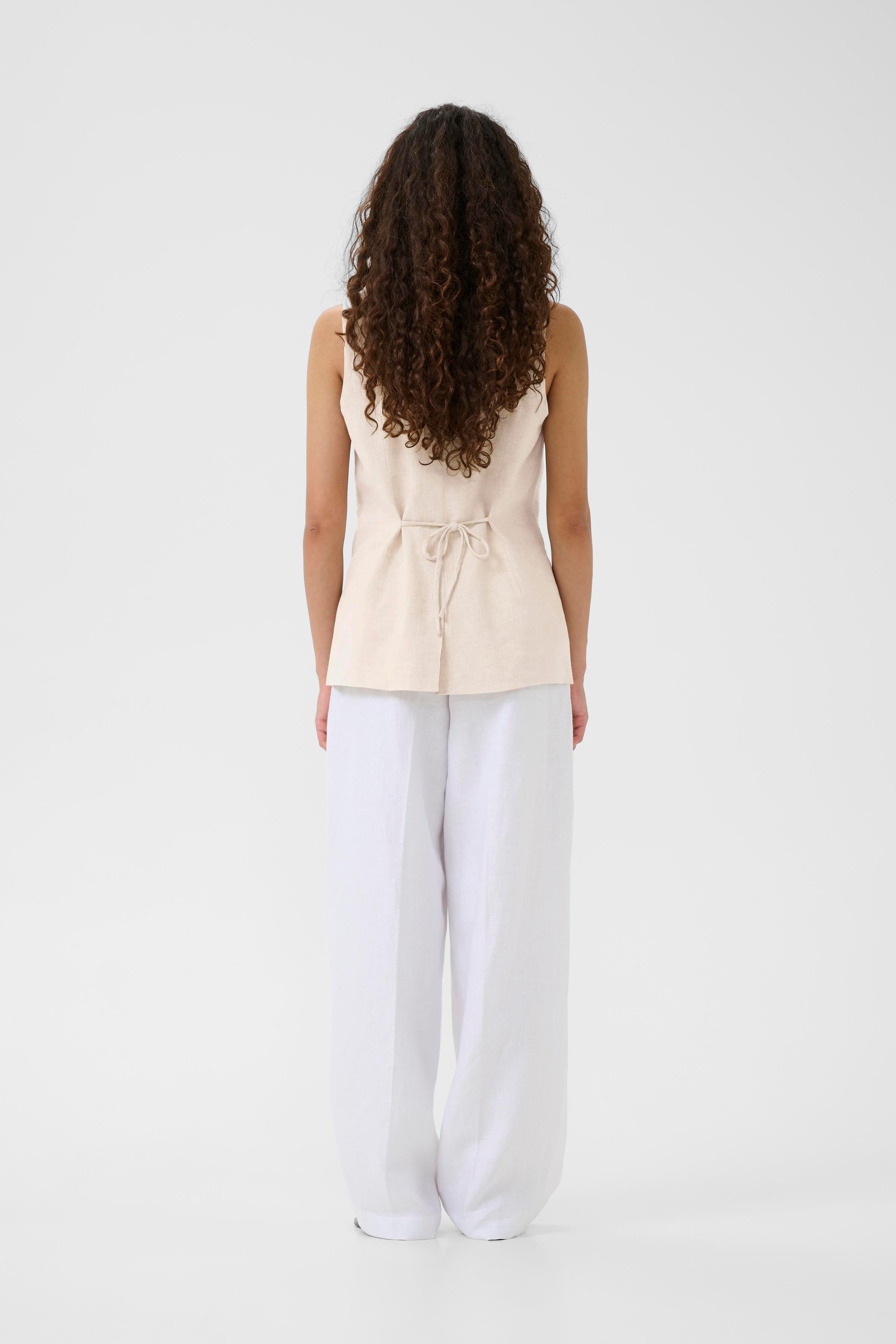 FaridaIW Linen Waistcoat LOOKBOOK BACK 30110439-1304031