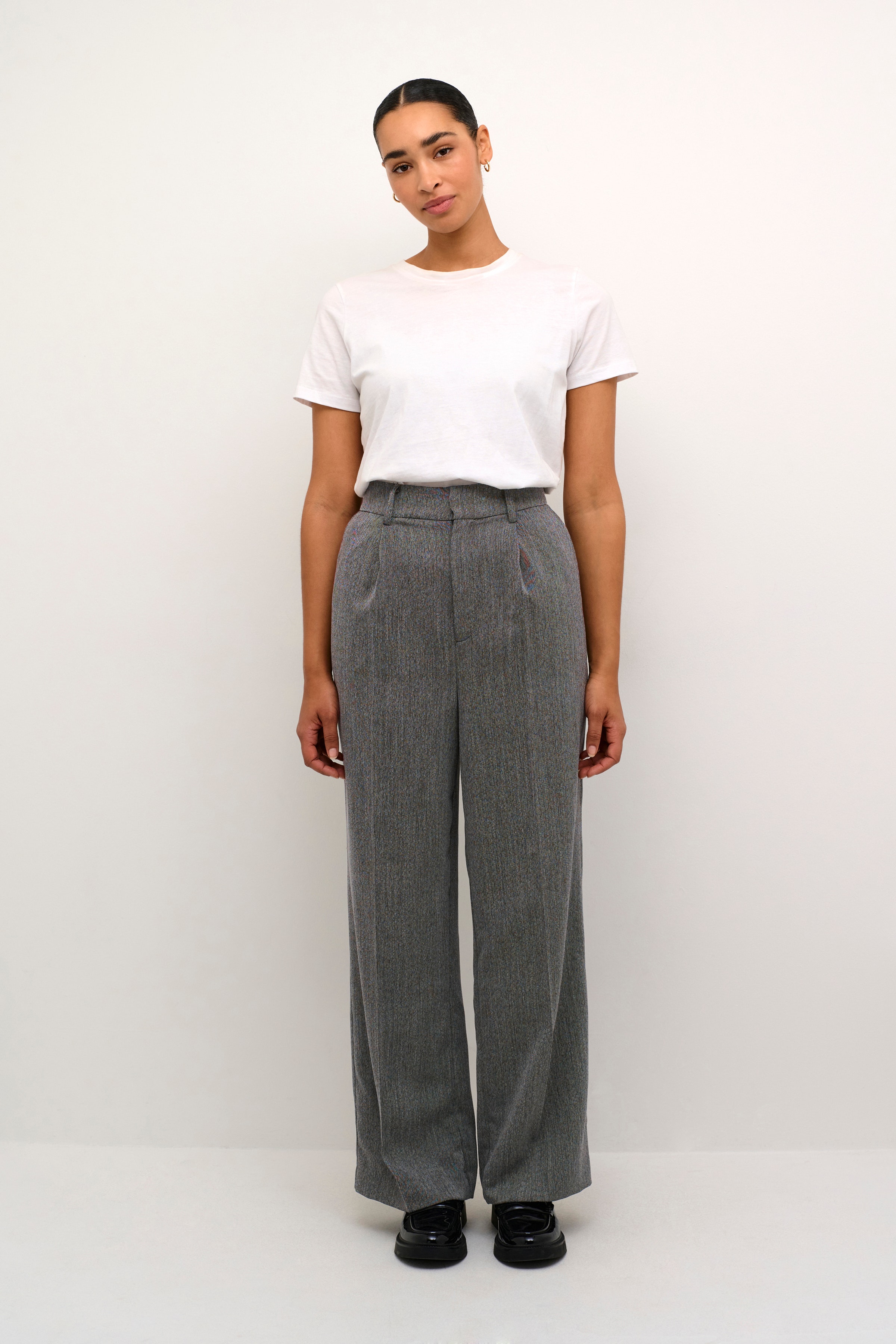 KAjosie Byxor LOOKBOOK FRONT 10509028-100123