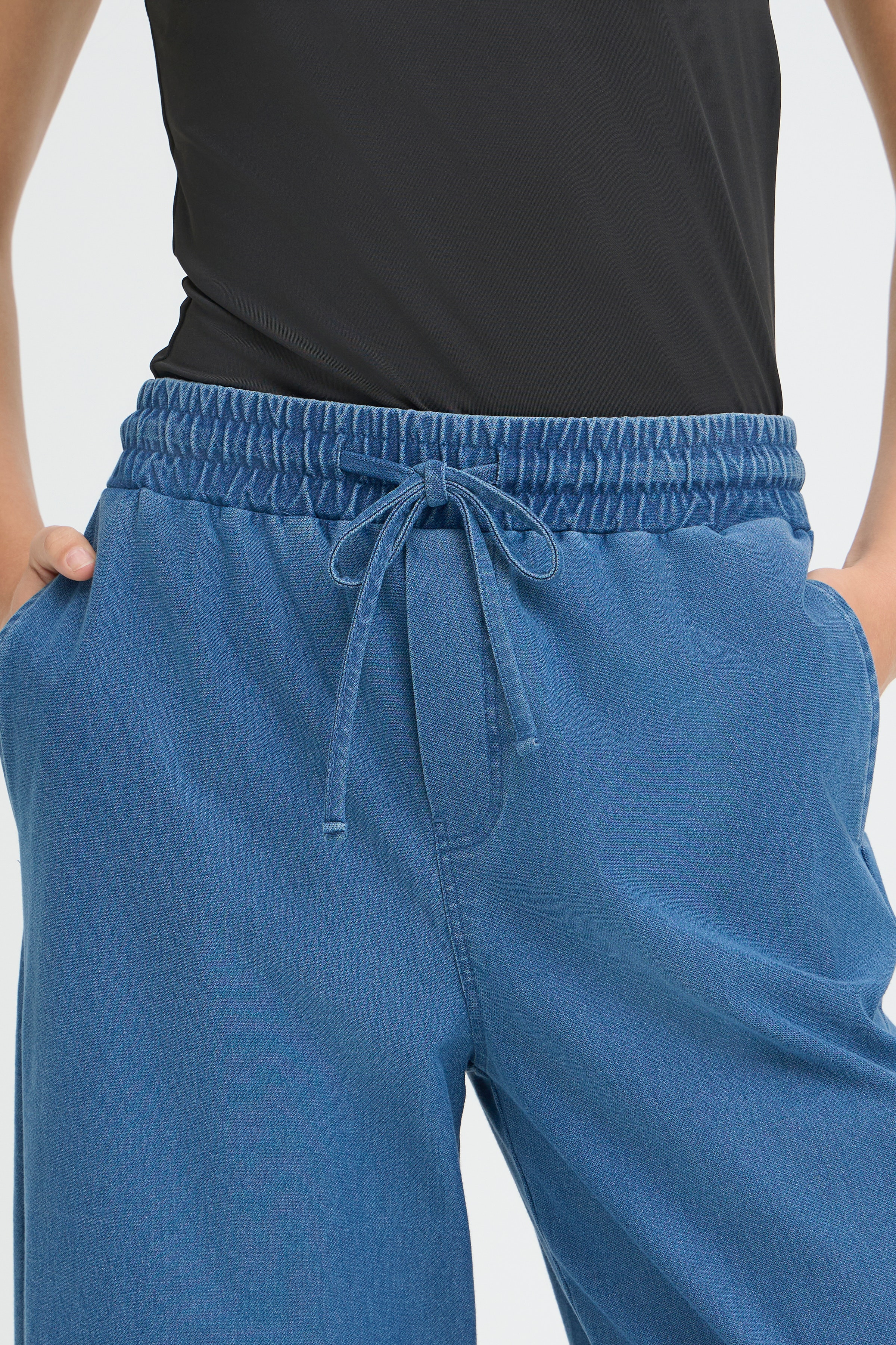 IHKATE Hose LOOKBOOK DETAIL 20125208-204438