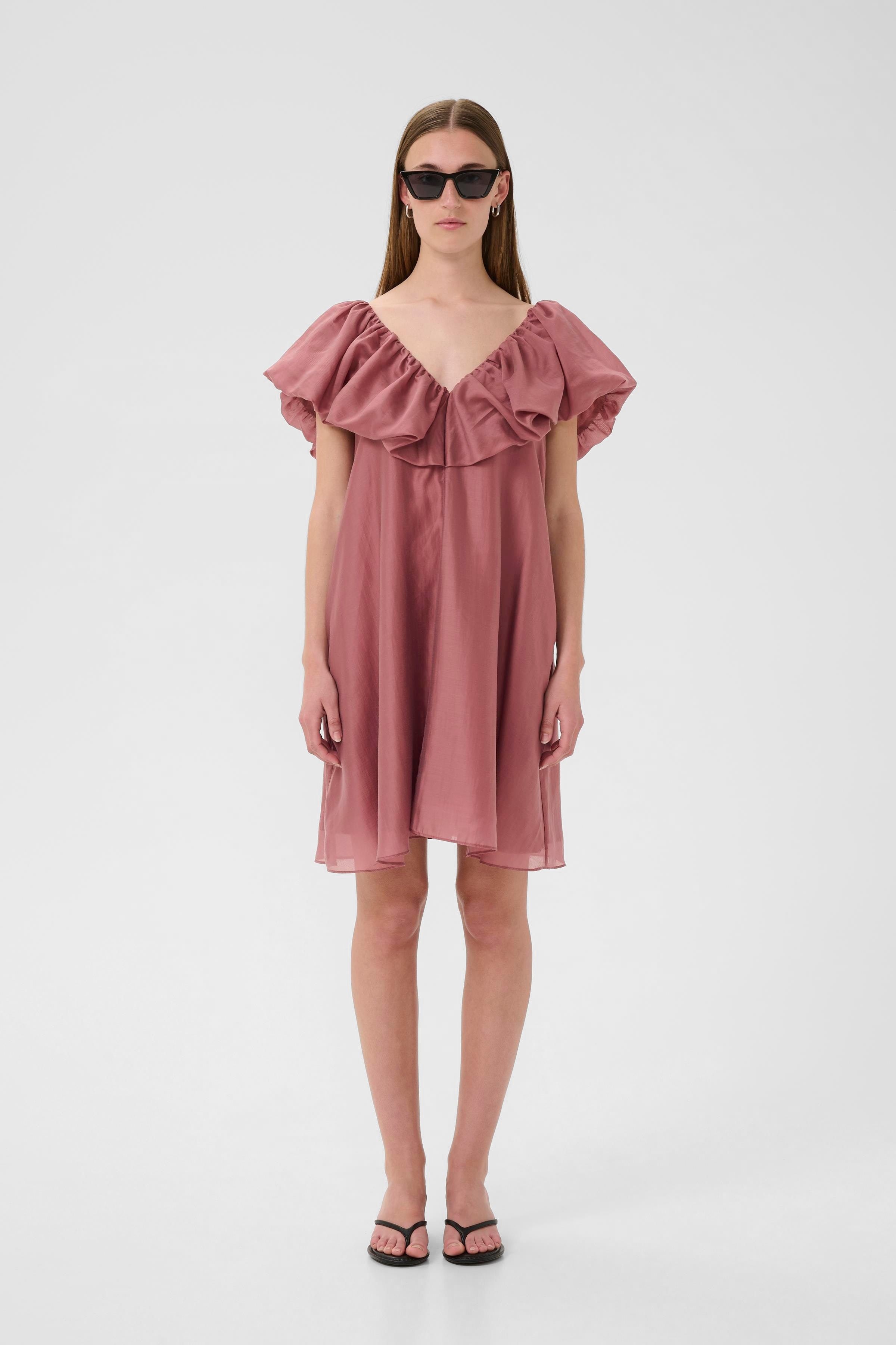 AmeliaIW Kjole LOOKBOOK FRONT 30110863-171516