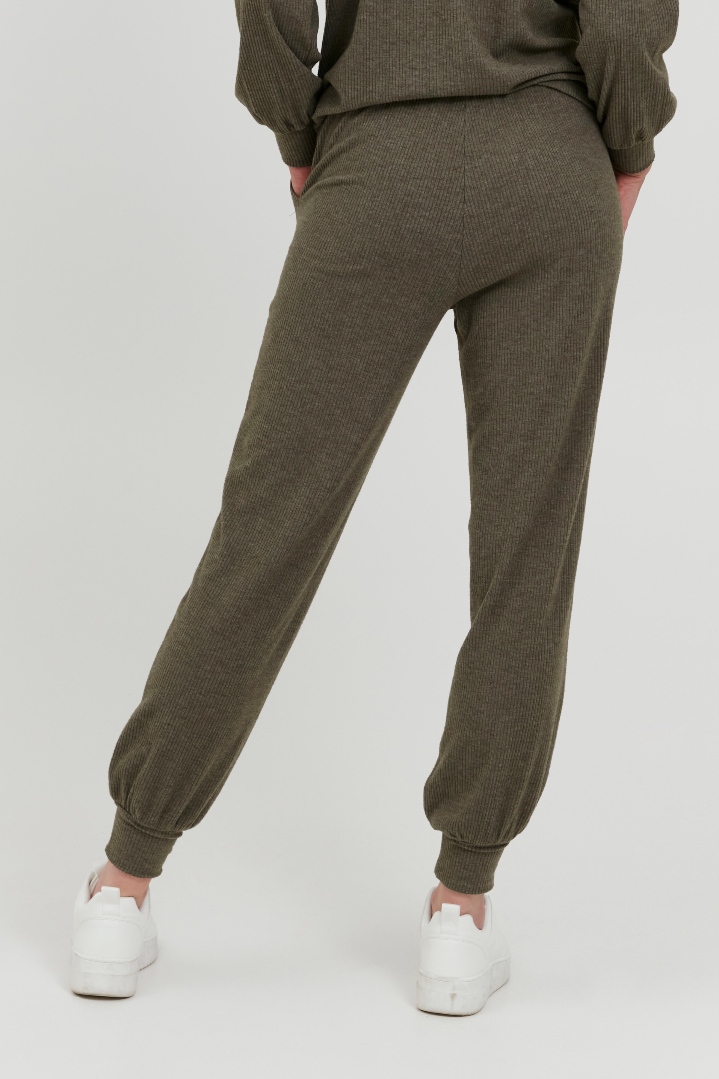 Strickhose LOOKBOOK BACK 20114624-190512