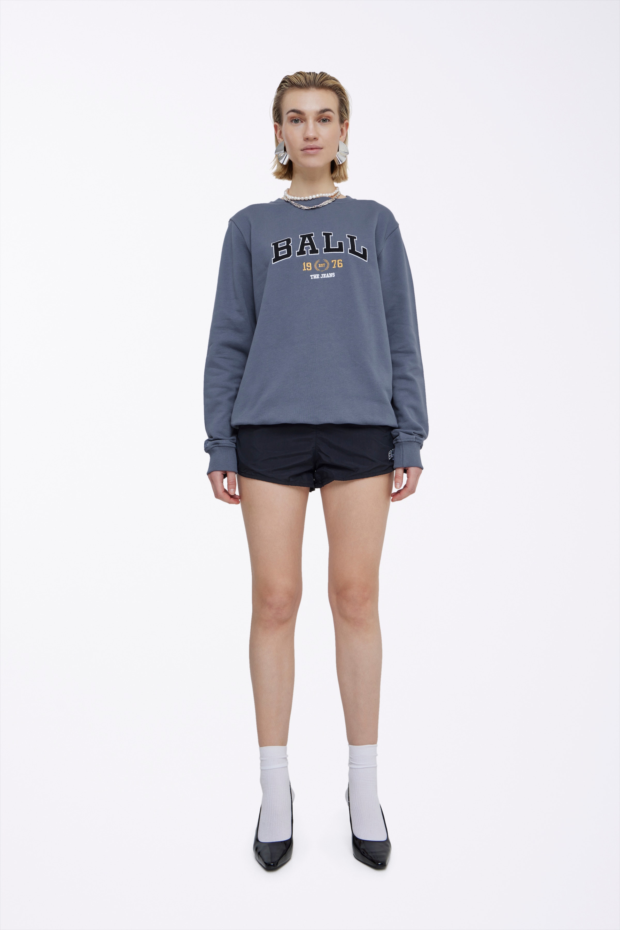 L. TAYLOR SWEATSHIRT LOOKBOOK FRONT 50400052-185624