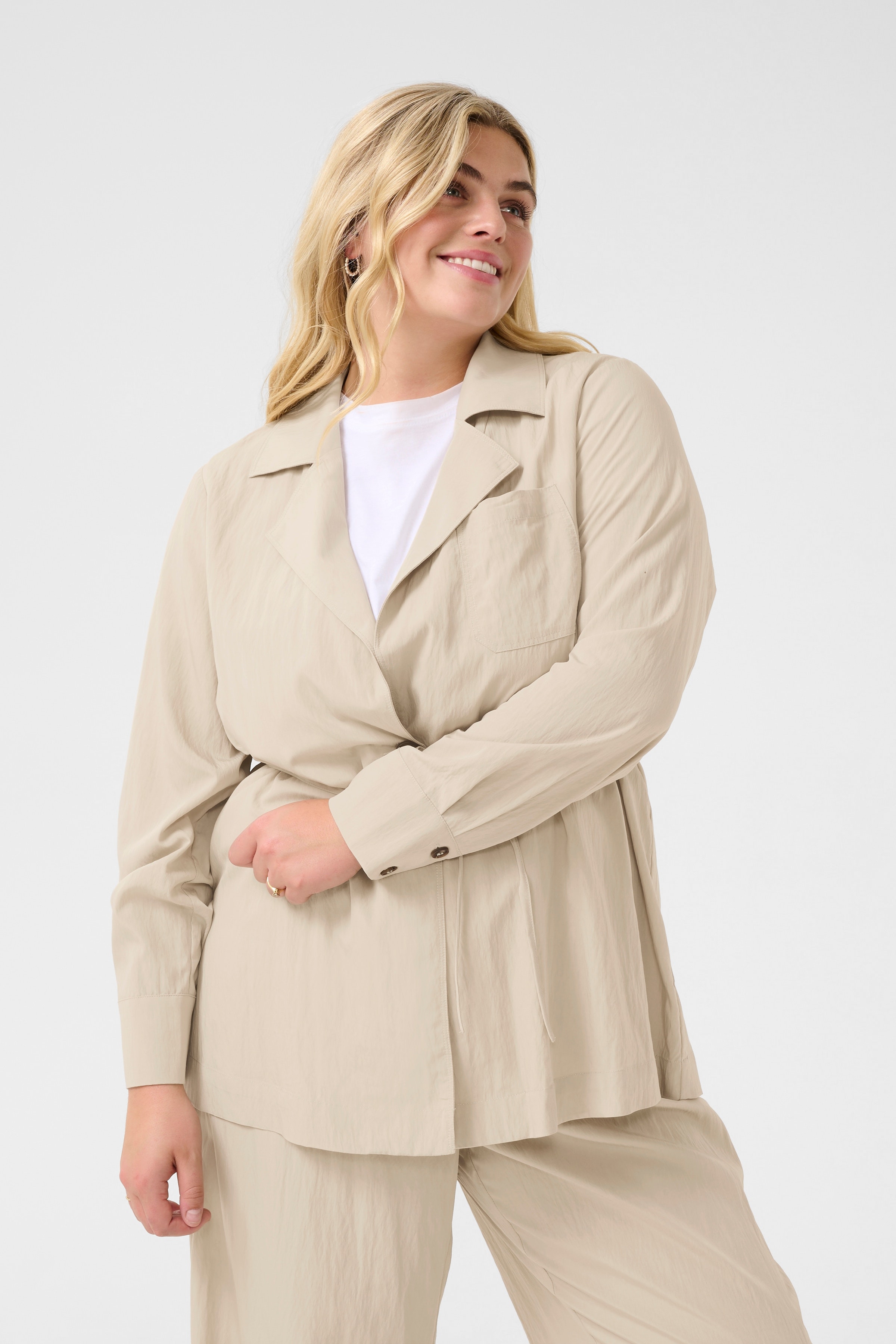 KCtrina Shirt LOOKBOOK FRONT 10583072-151305