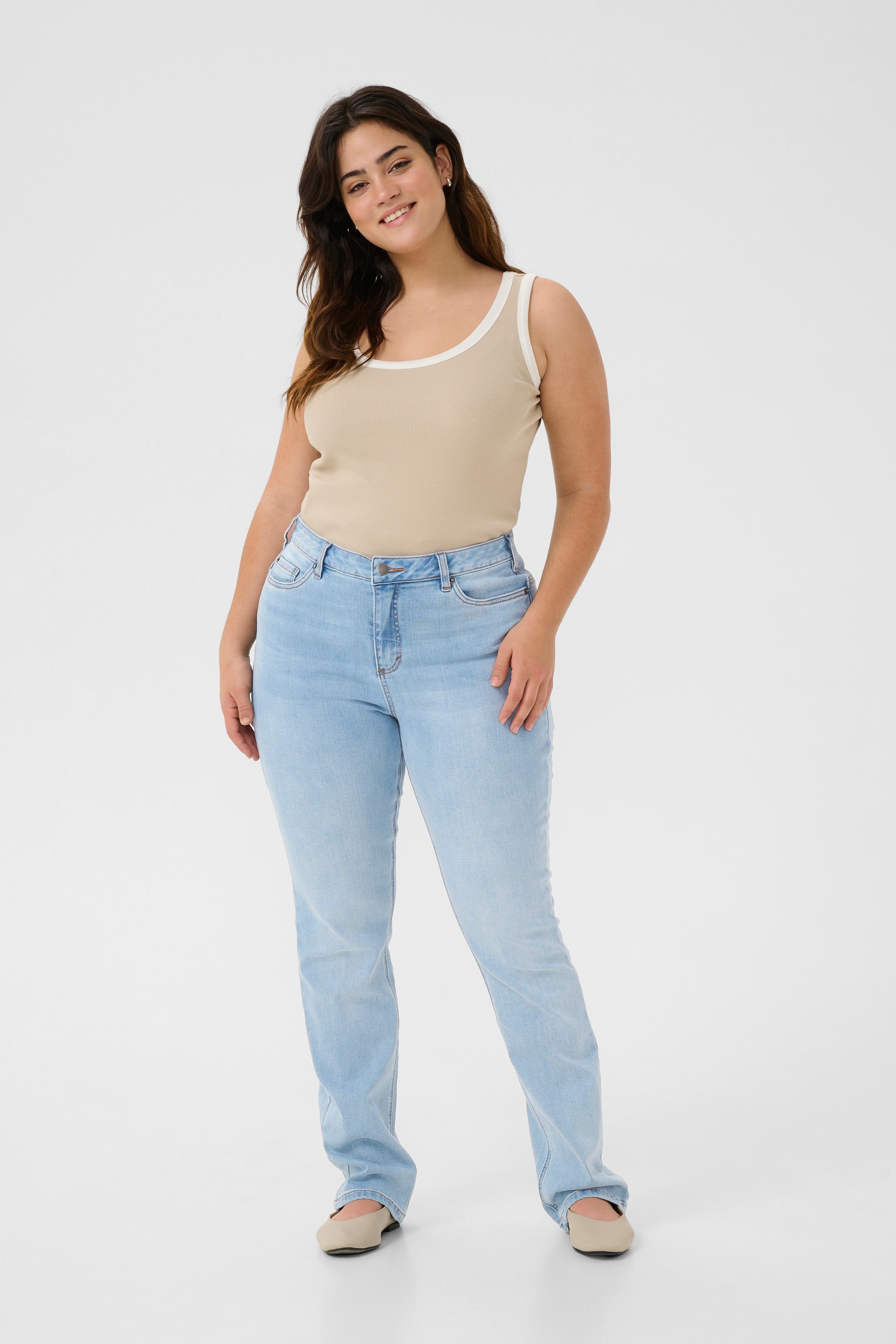 KCsina Jeans LOOKBOOK FRONT 10582888-101012