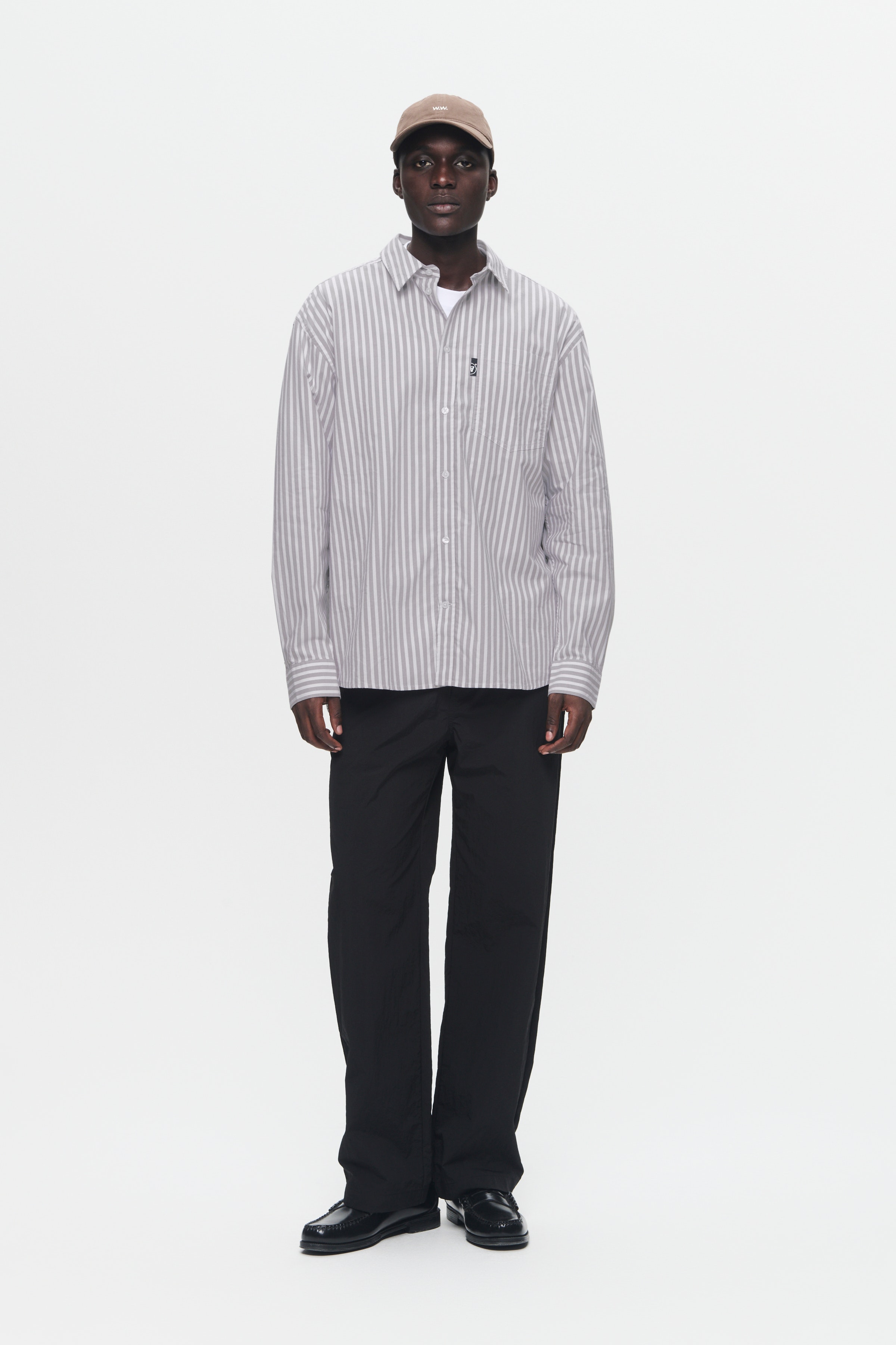 WWDay Shirt LOOKBOOK FRONT 30250100-W1026