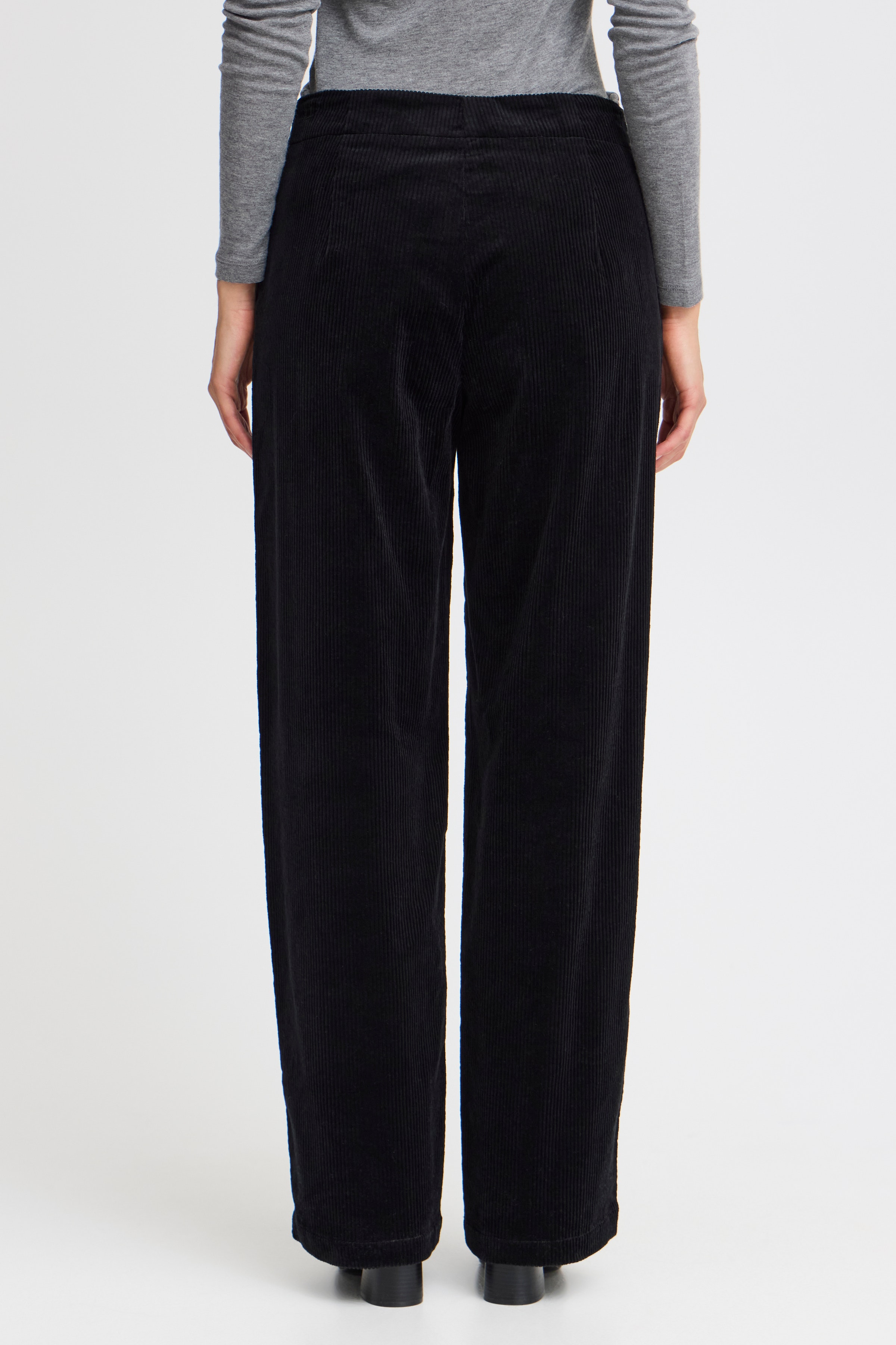 FRMITTY Trousers LOOKBOOK FRONT 20614780-200113