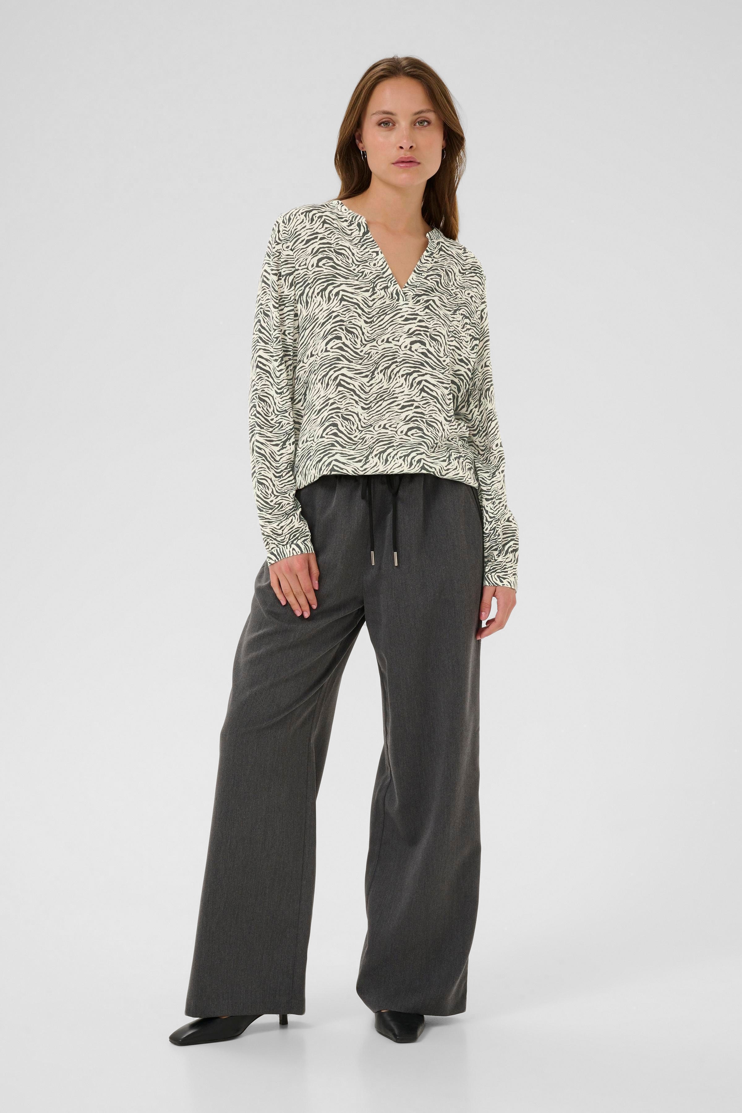 KAditte Top LOOKBOOK FRONT 10507919-108215