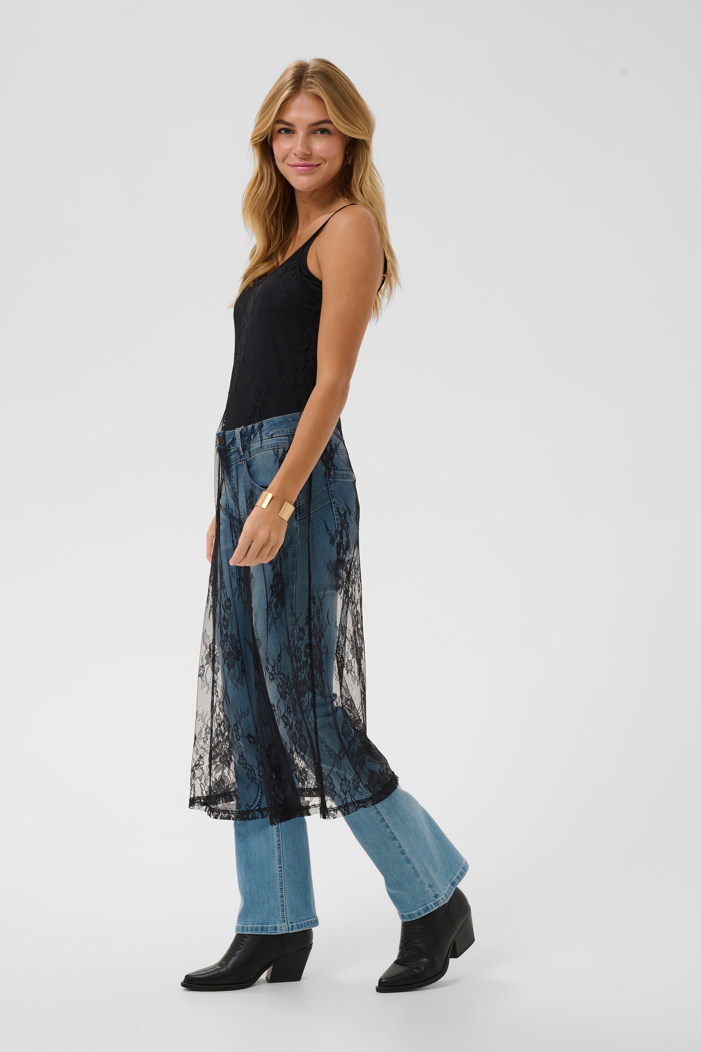 CRKamira Robe LOOKBOOK FRONT 10615596-100120