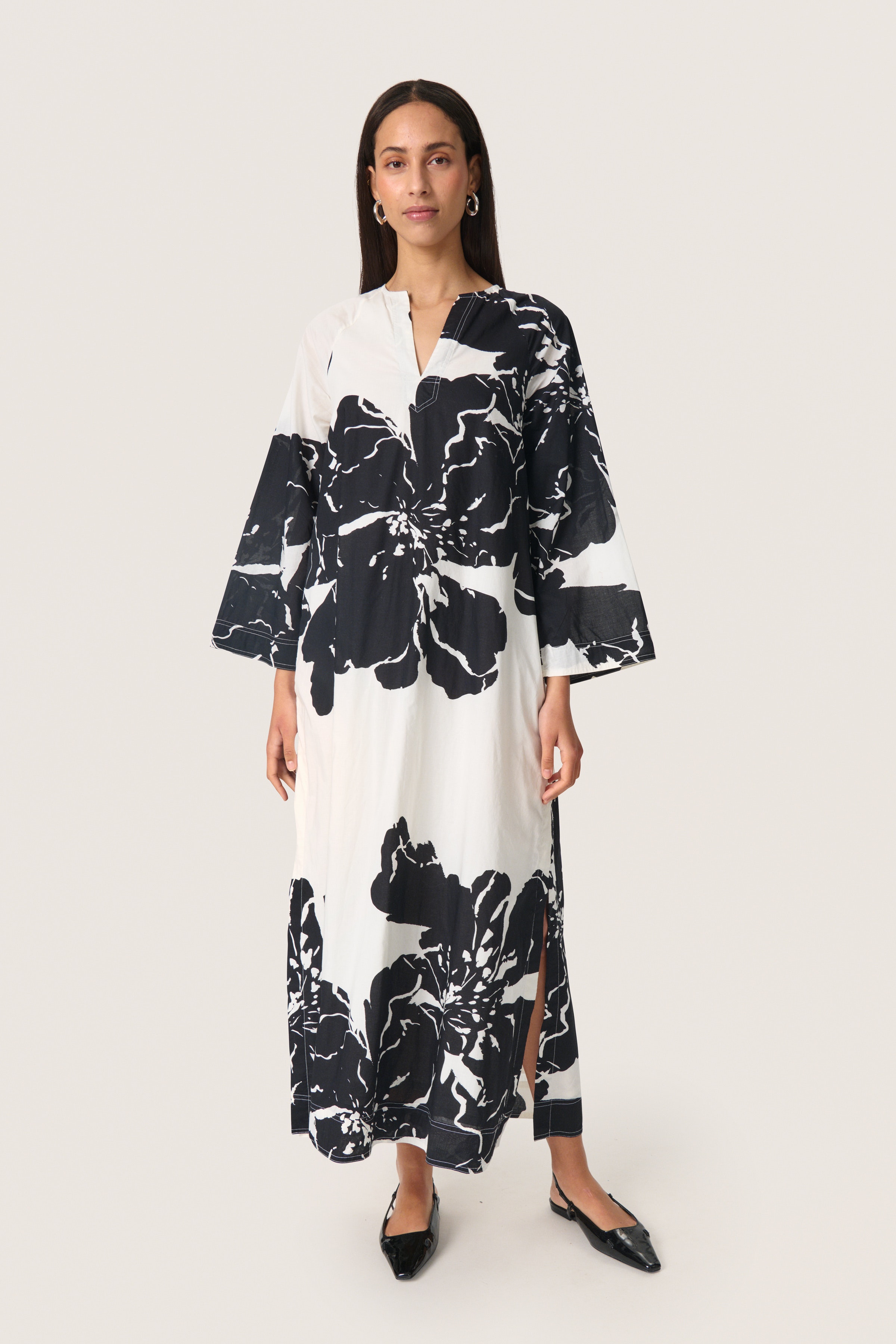 SLJoanne Jurk LOOKBOOK FRONT 30408250-303723