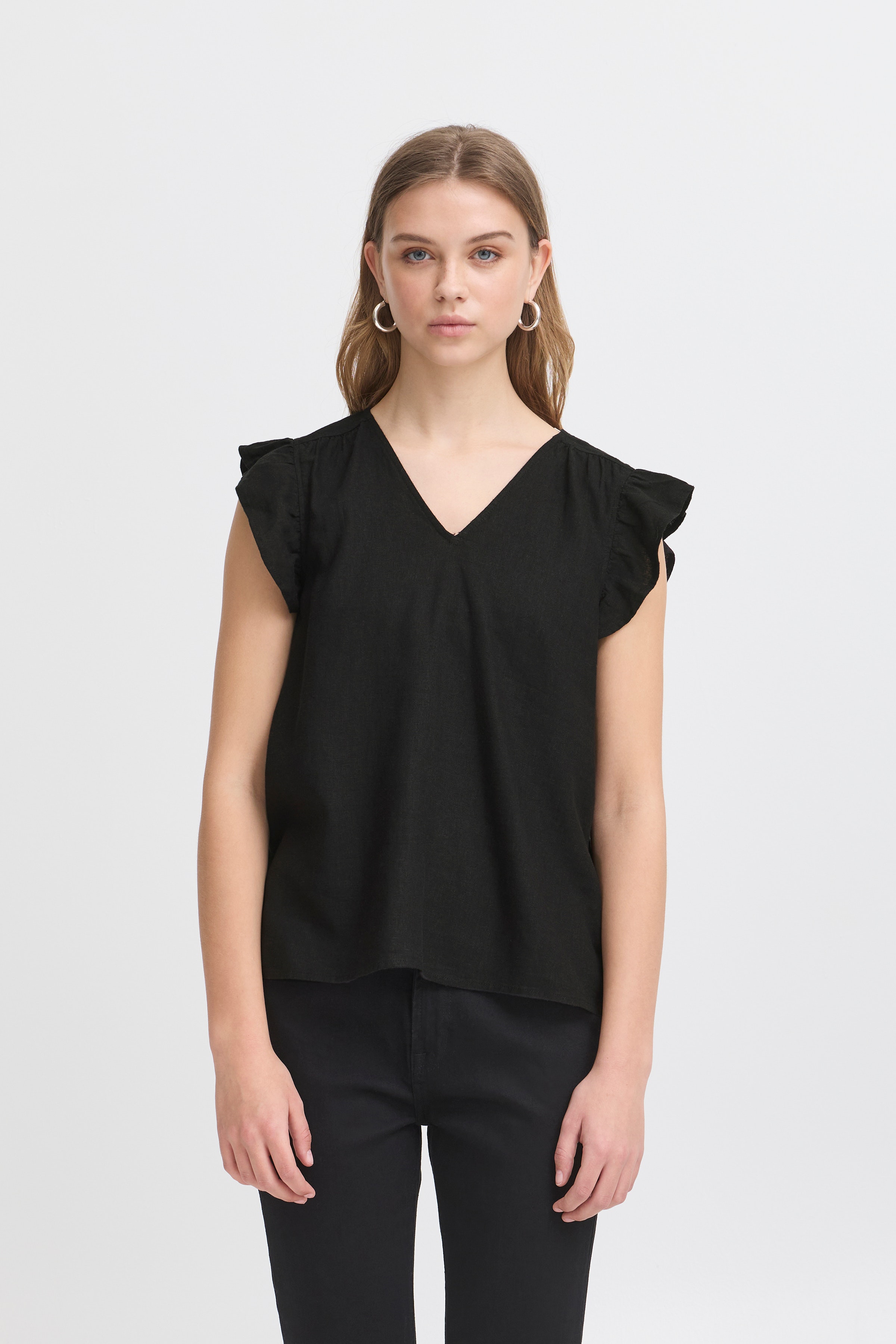 IHLINNO Sleeveless blouse LOOKBOOK FRONT 20122924-194008