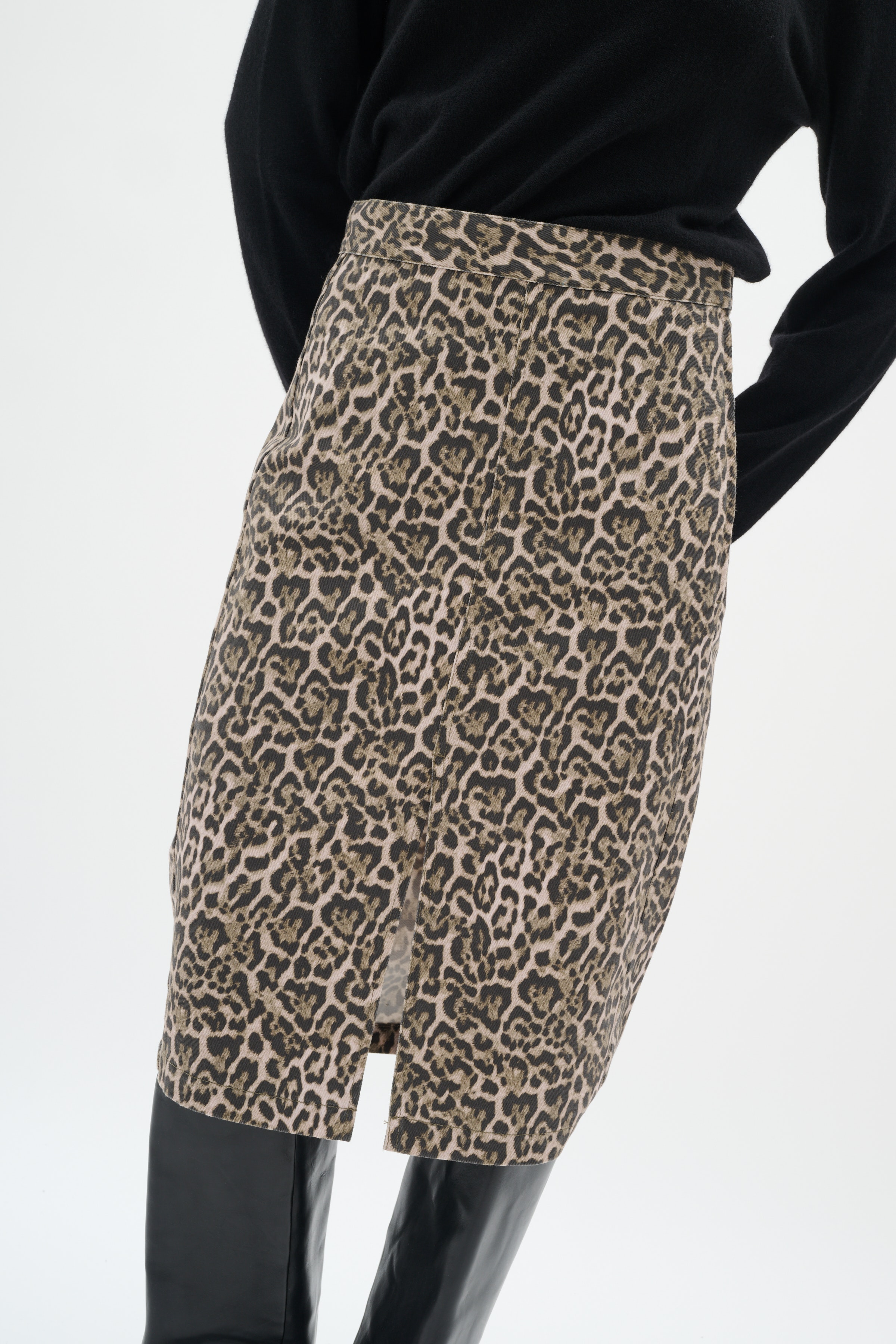 RiverIW leopard Skjørt LOOKBOOK DETAIL 30110454-300824