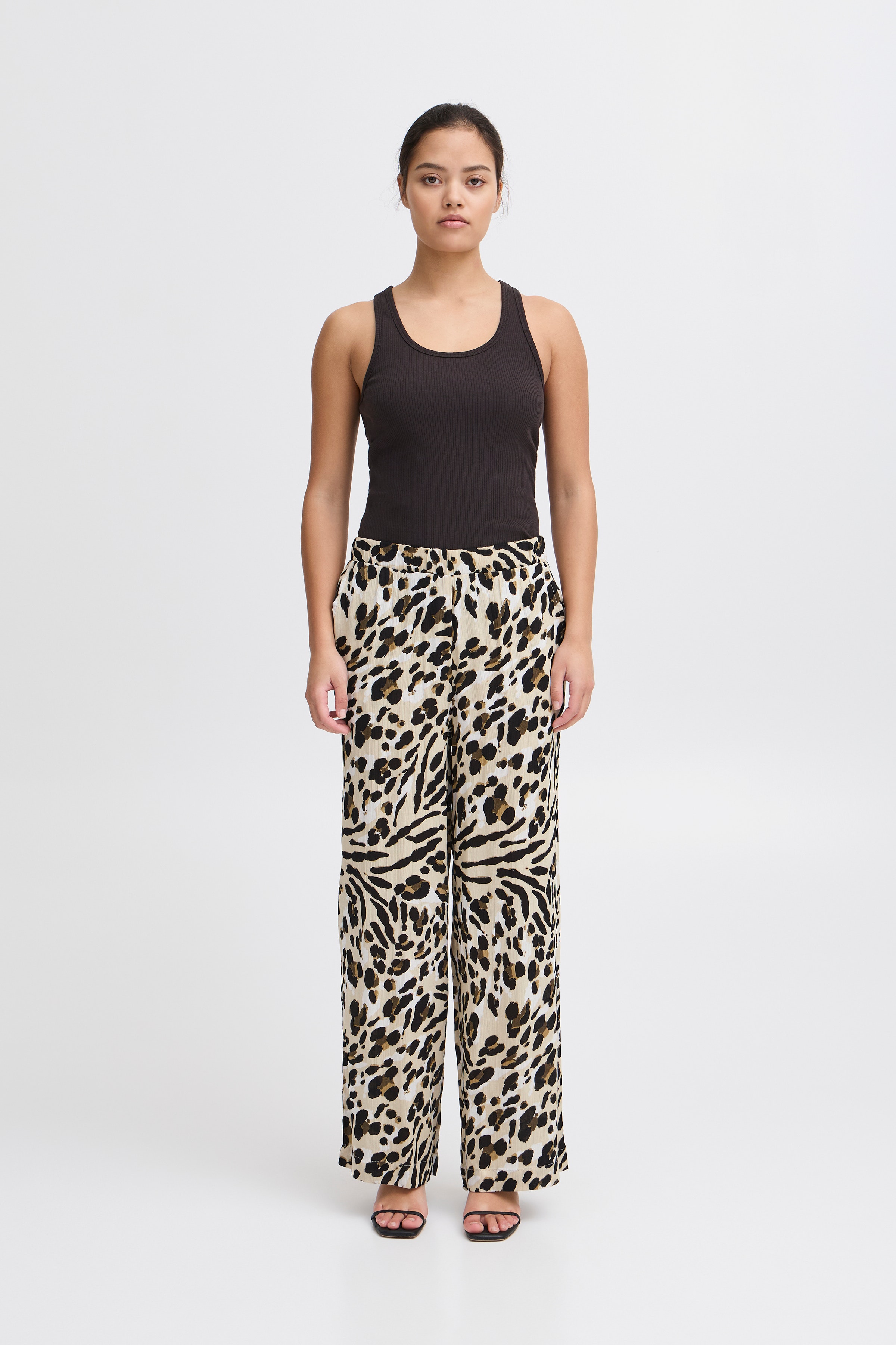 IHMARRAKECH Casual pants LOOKBOOK FRONT 20123005-204480