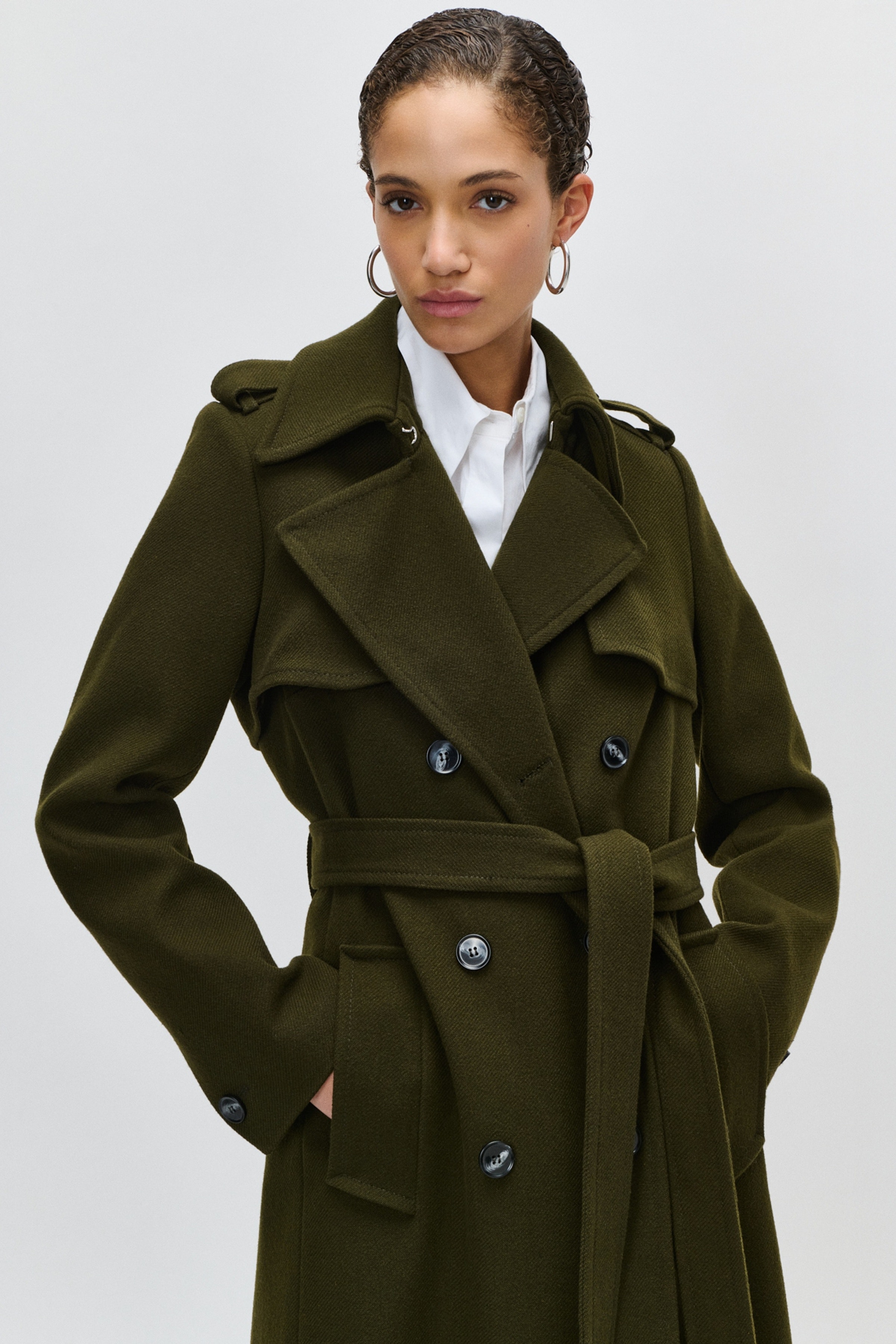 CHARLOTTE ANN COAT LOOKBOOK FRONT 30600567-GR598