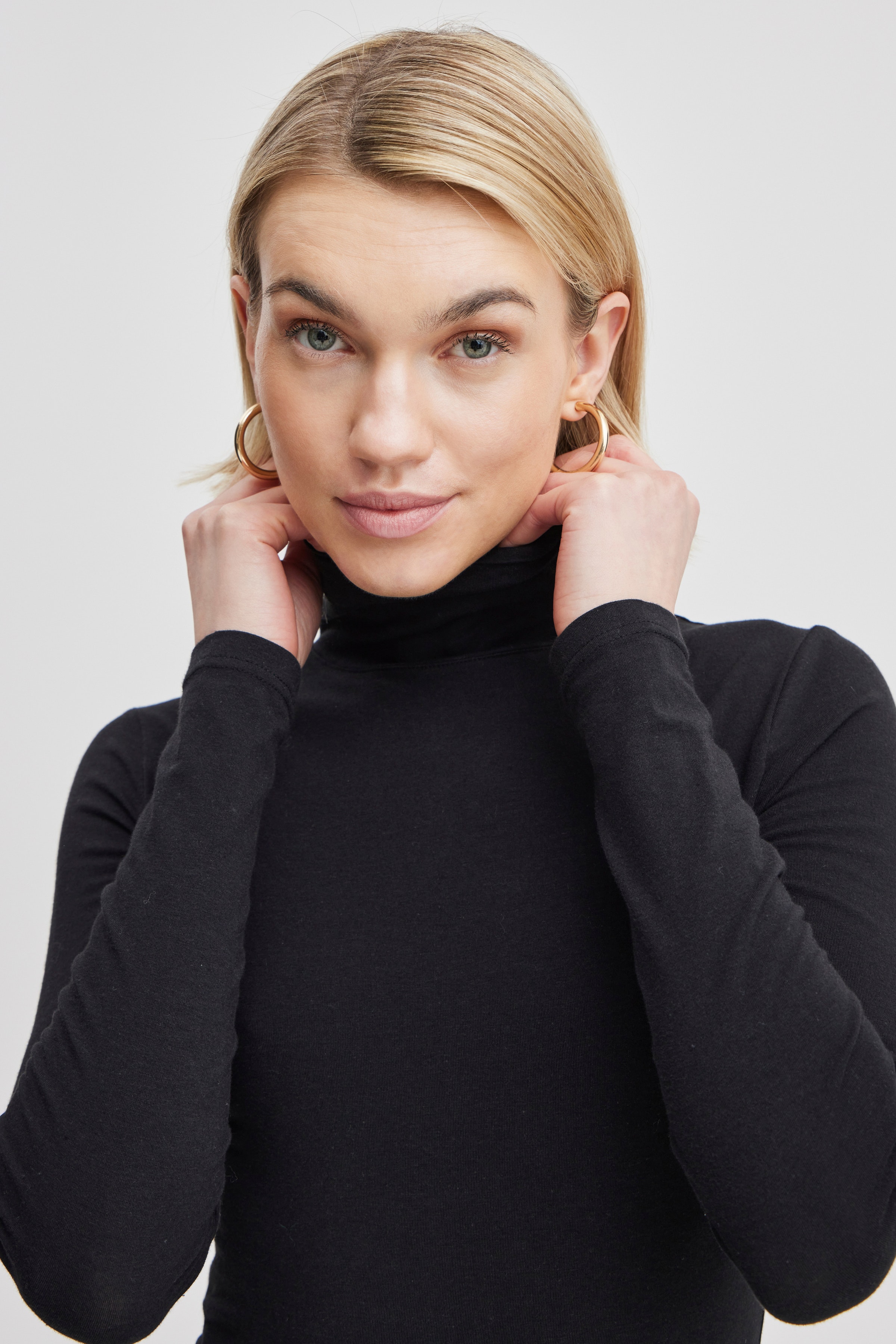 Turtleneck with long sleeves LOOKBOOK DETAIL 20802565-80001