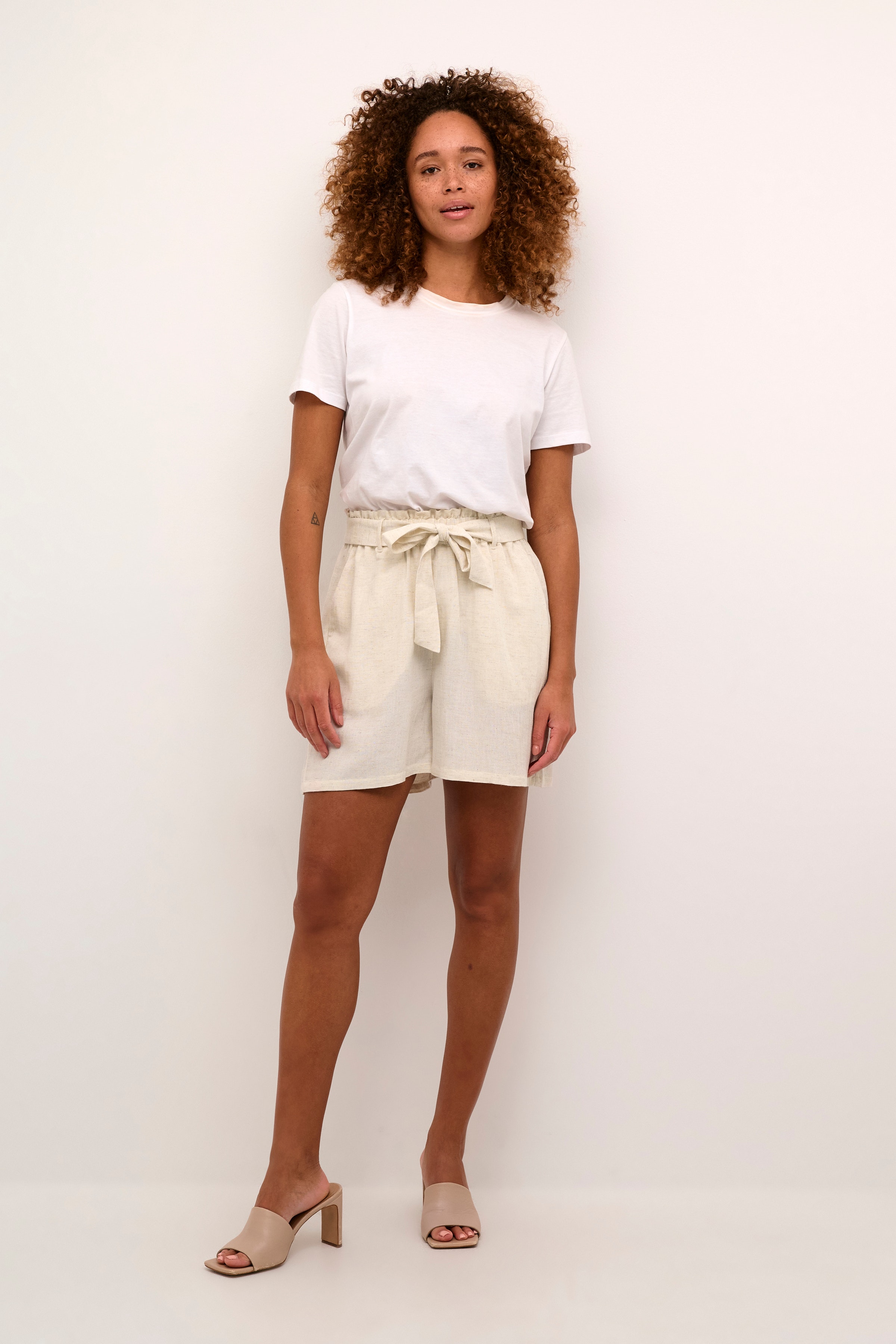 KAlillie Shorts LOOKBOOK FRONT 10509493-101296