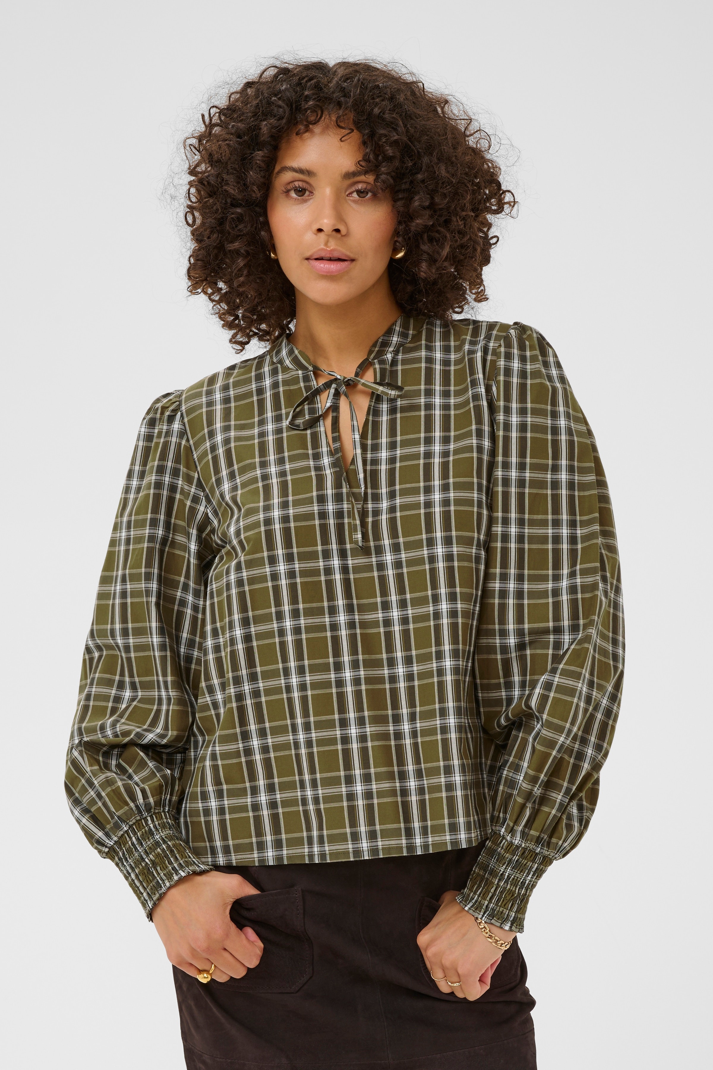 KAchris Bluse LOOKBOOK FRONT 10511039-108755