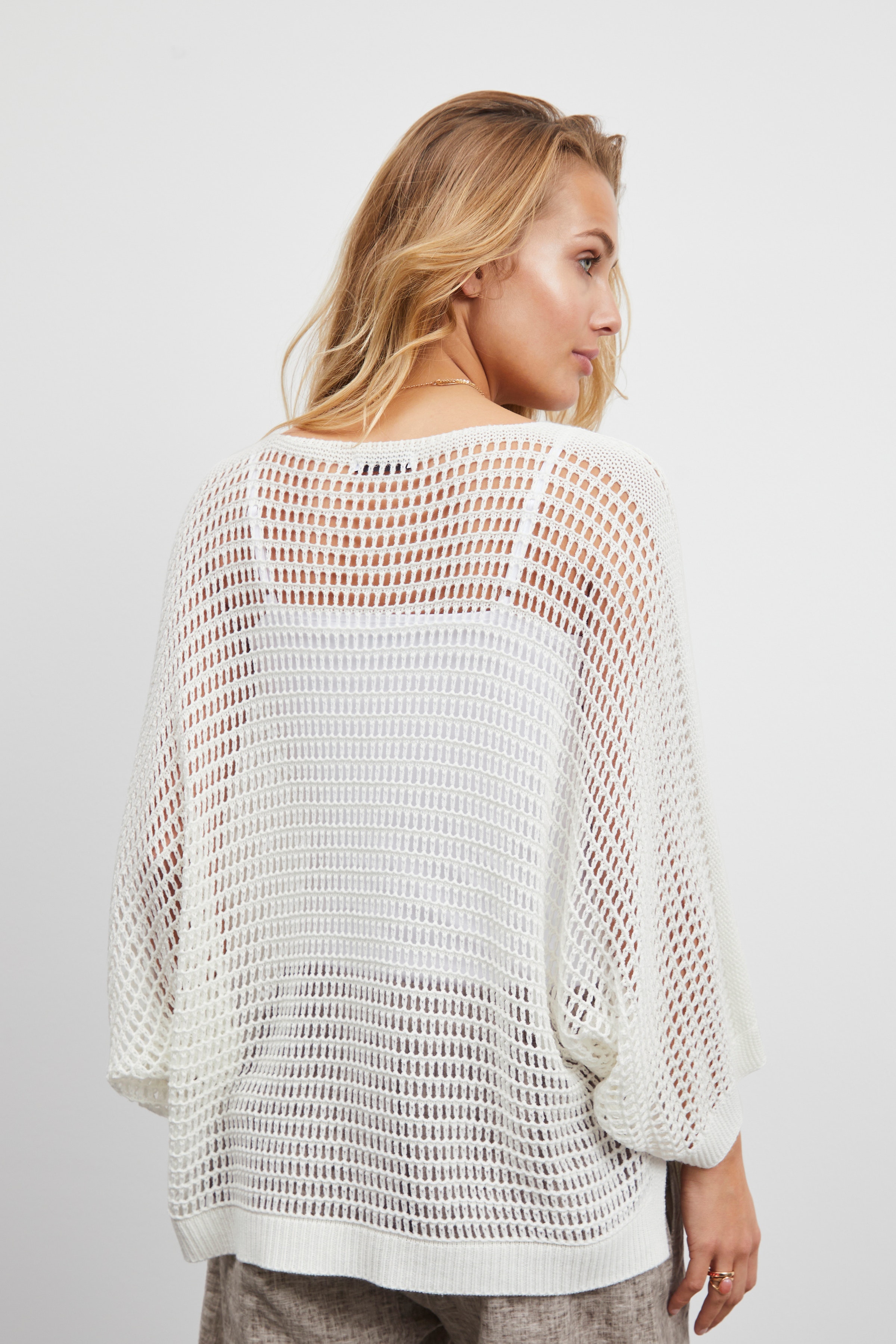 Stickad pullover LOOKBOOK FRONT 22100221-110105