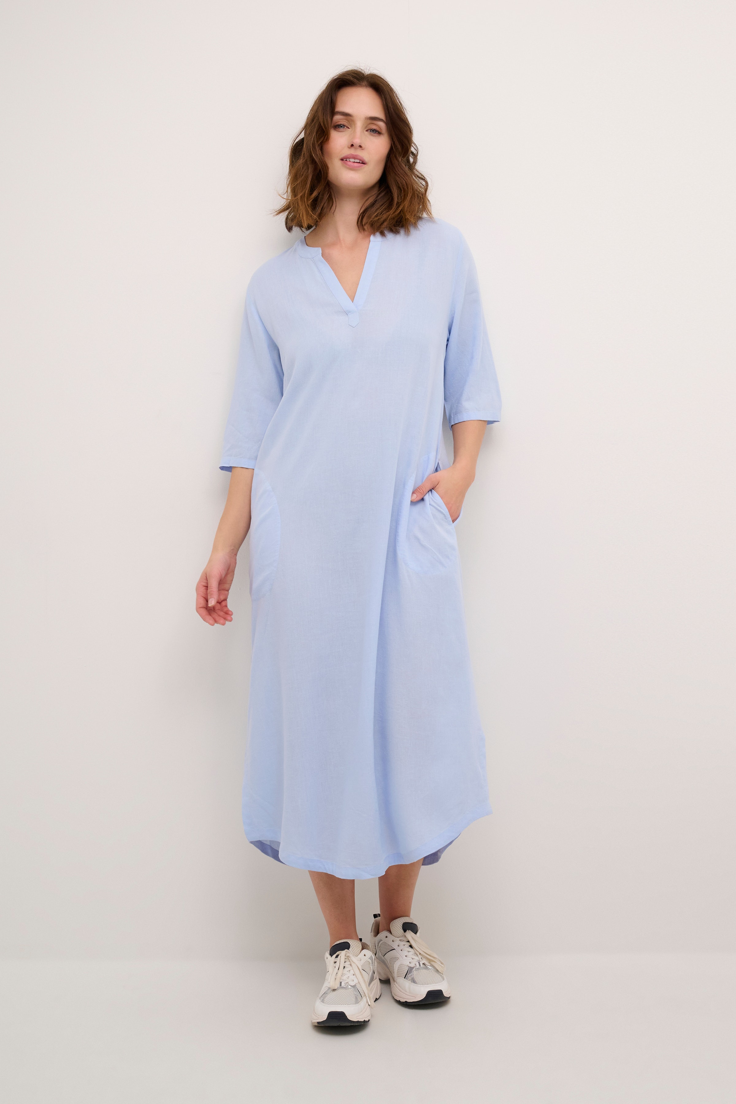 KAmilia Linen dress LOOKBOOK FRONT 10508312-154031