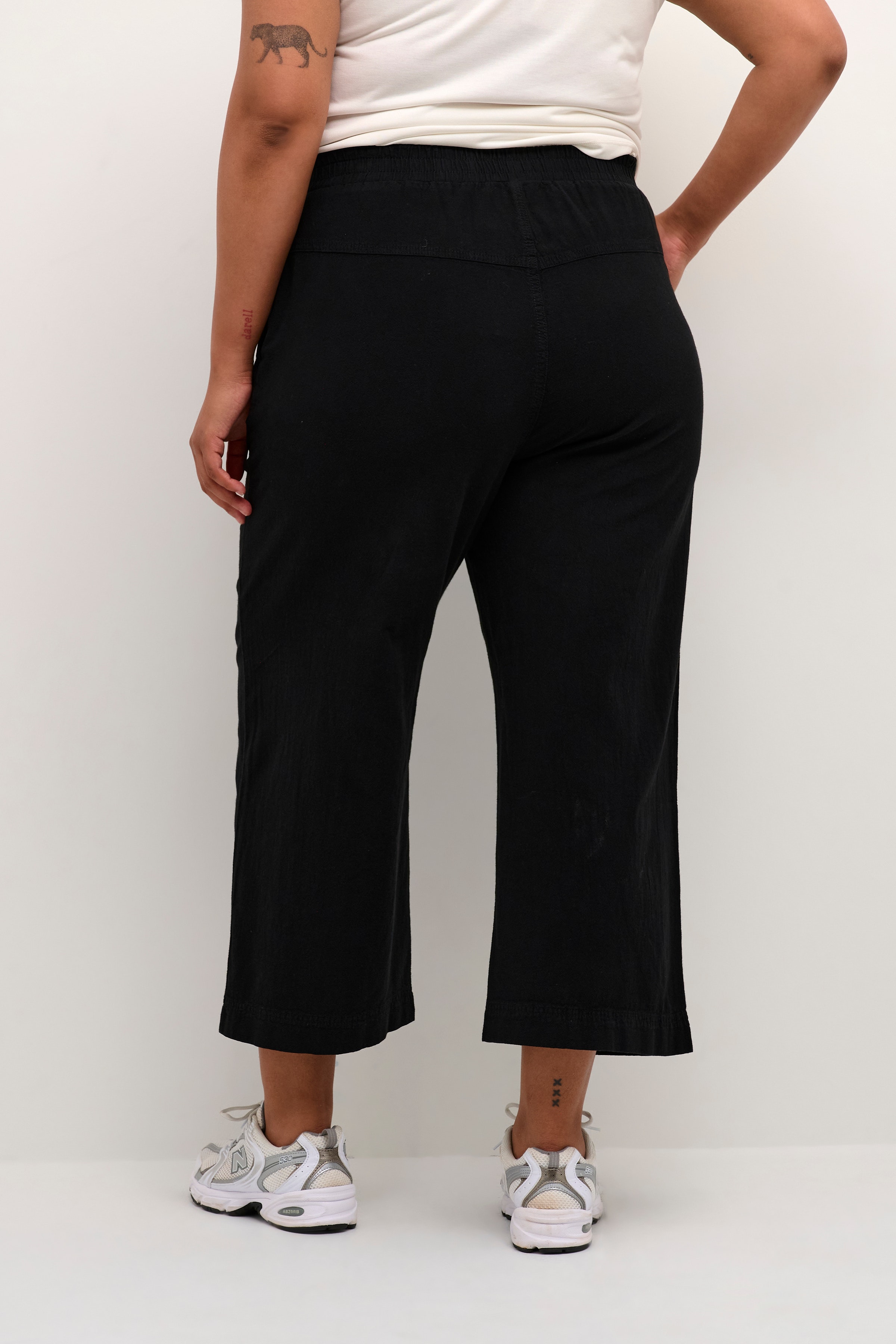 KCnana Culotte Trousers LOOKBOOK BACK 10581488-100121