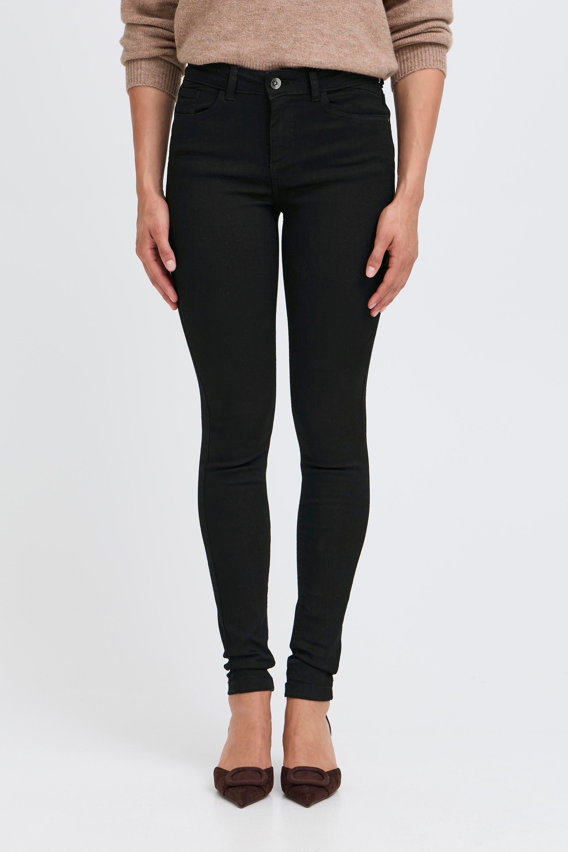 Lola Jeans LOOKBOOK FRONT 20803214-80001