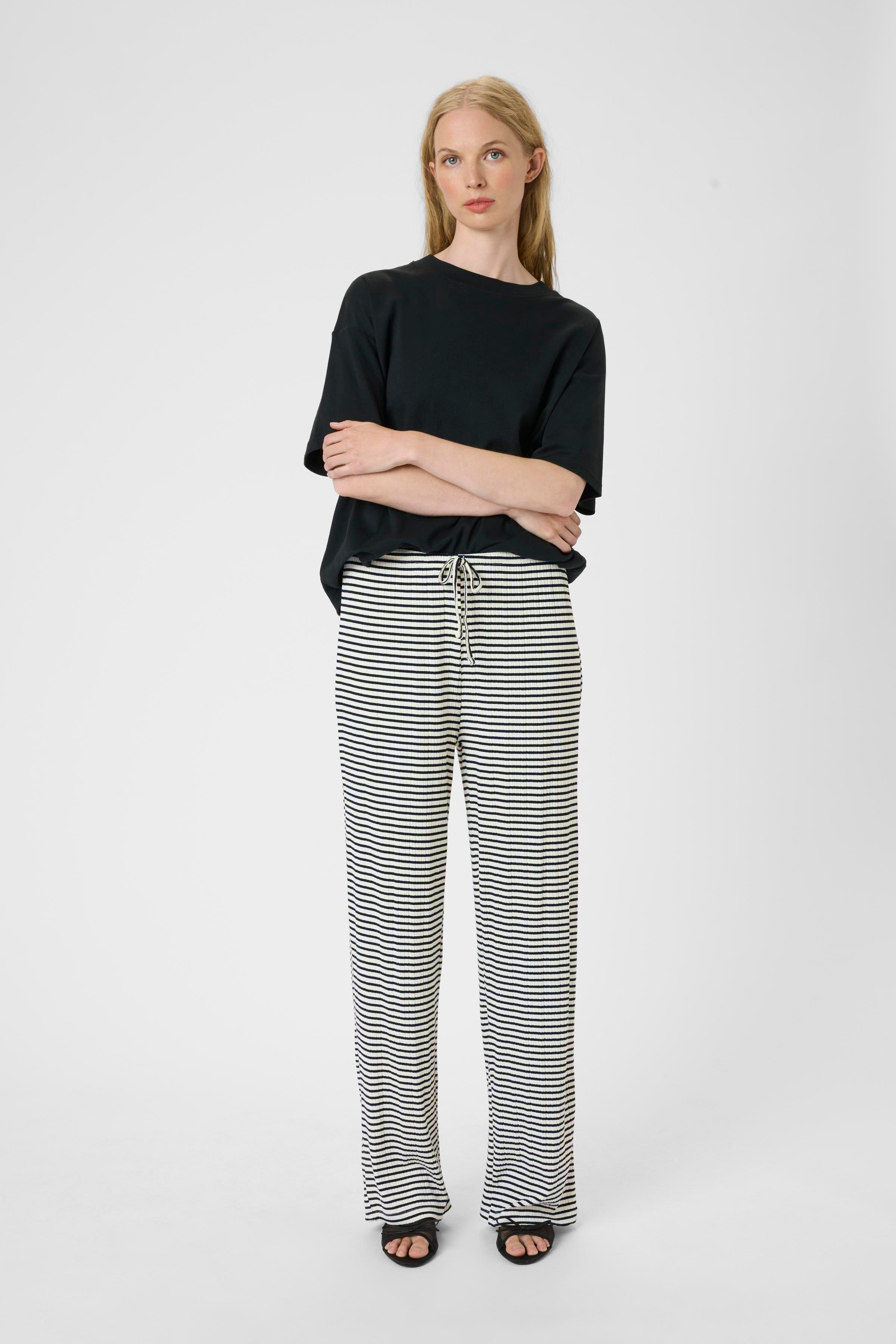 KBCandace Trousers LOOKBOOK FRONT 10105451-103953