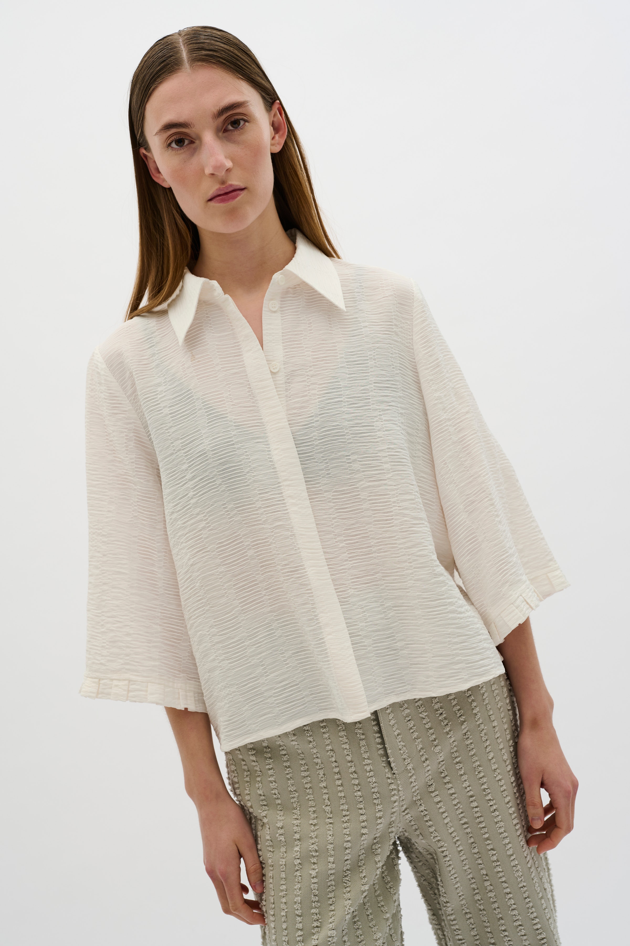 KBThorhild Shirt LOOKBOOK FRONT 10105305-110601