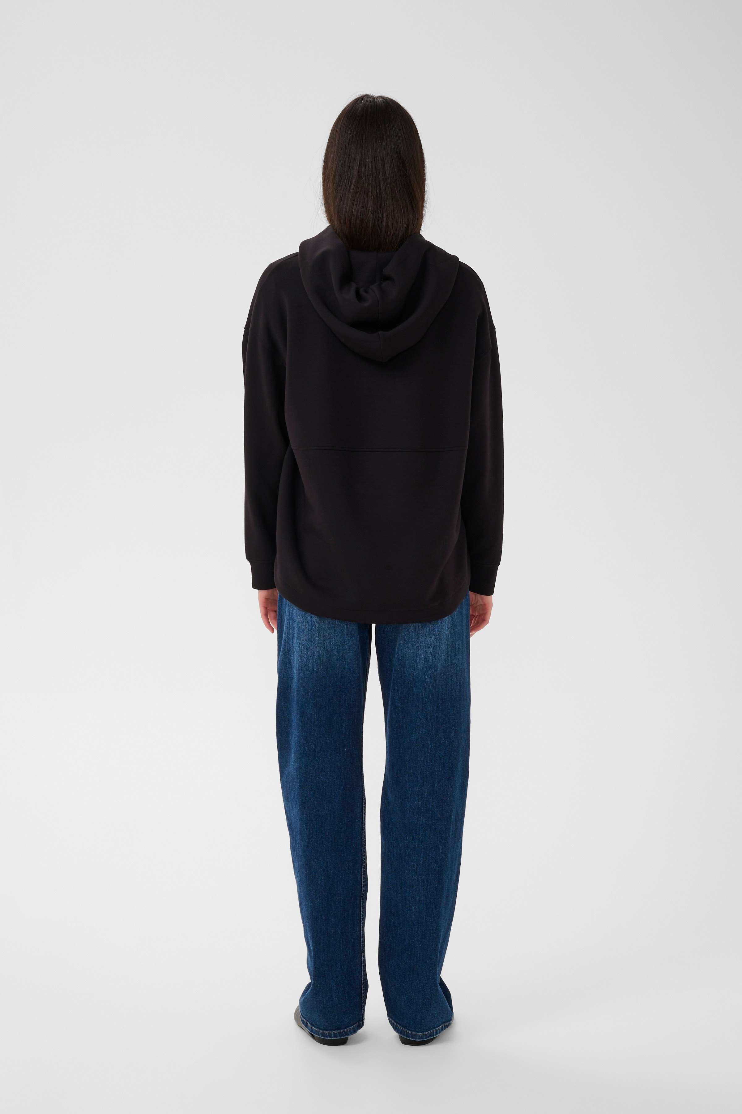 SUAIW Vincent Sweatshirt LOOKBOOK BACK 30112438-194008