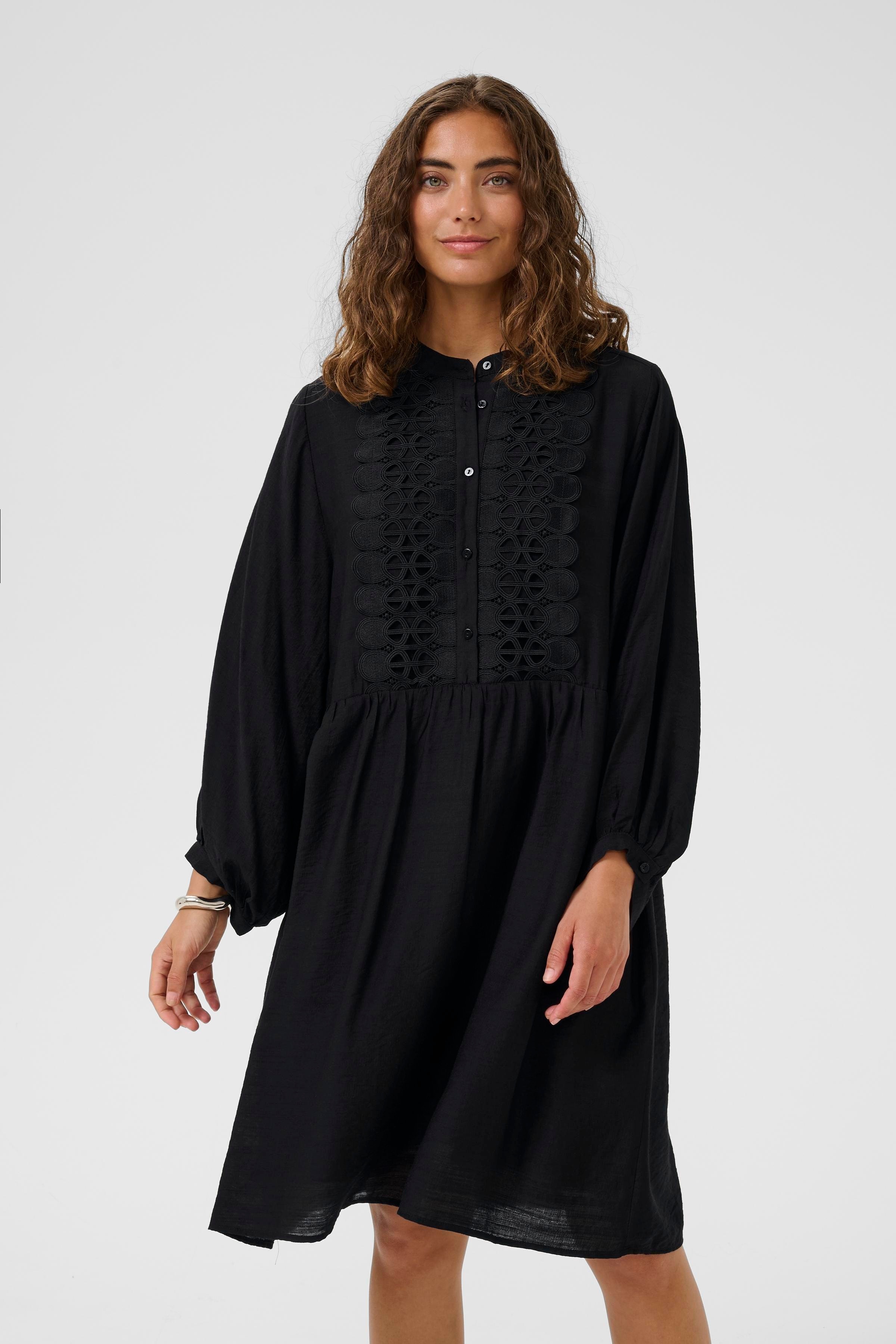CUurta Kjole LOOKBOOK FRONT 50112514-500012