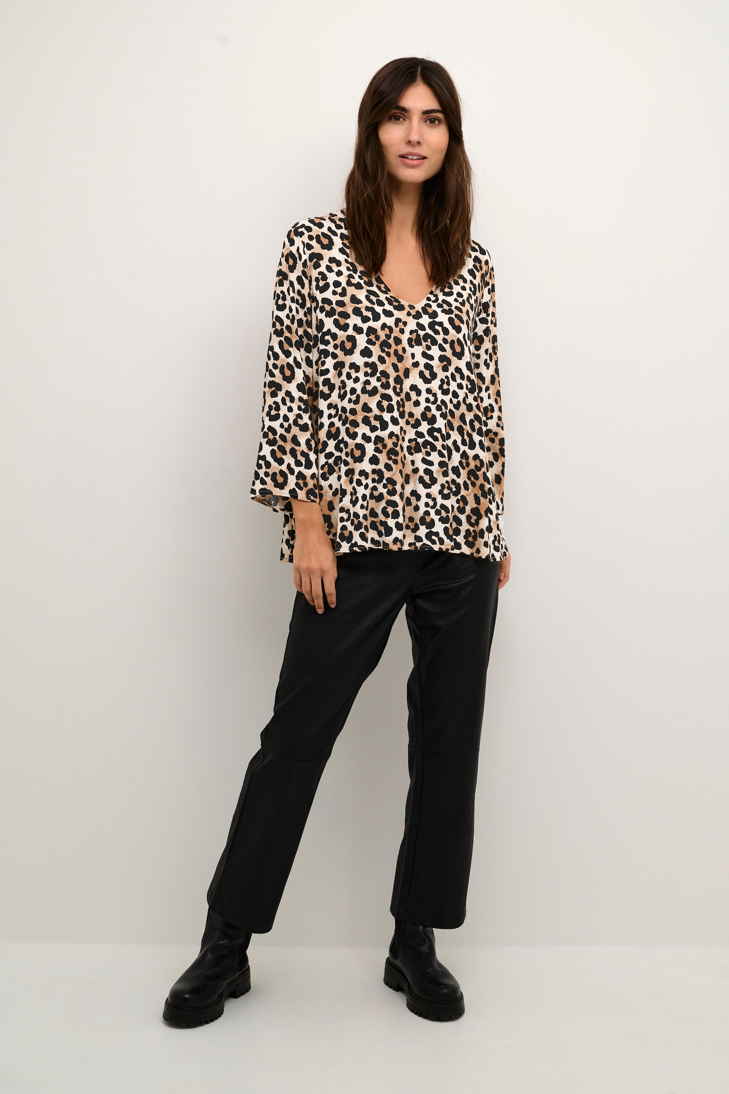 CUatlas Leopard blus LOOKBOOK FRONT 50109839-500089