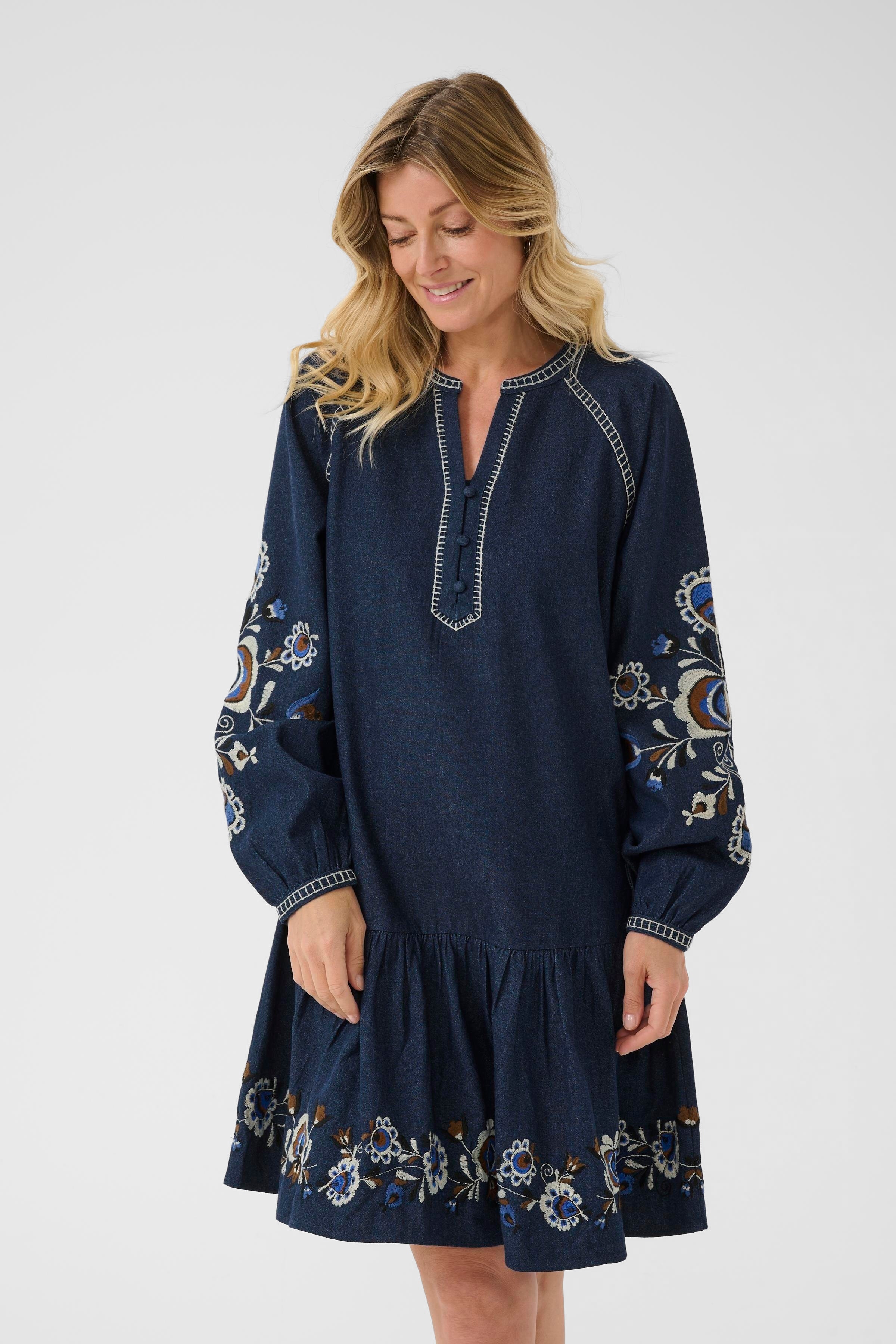 CRGro Robe LOOKBOOK FRONT 10614180-108408