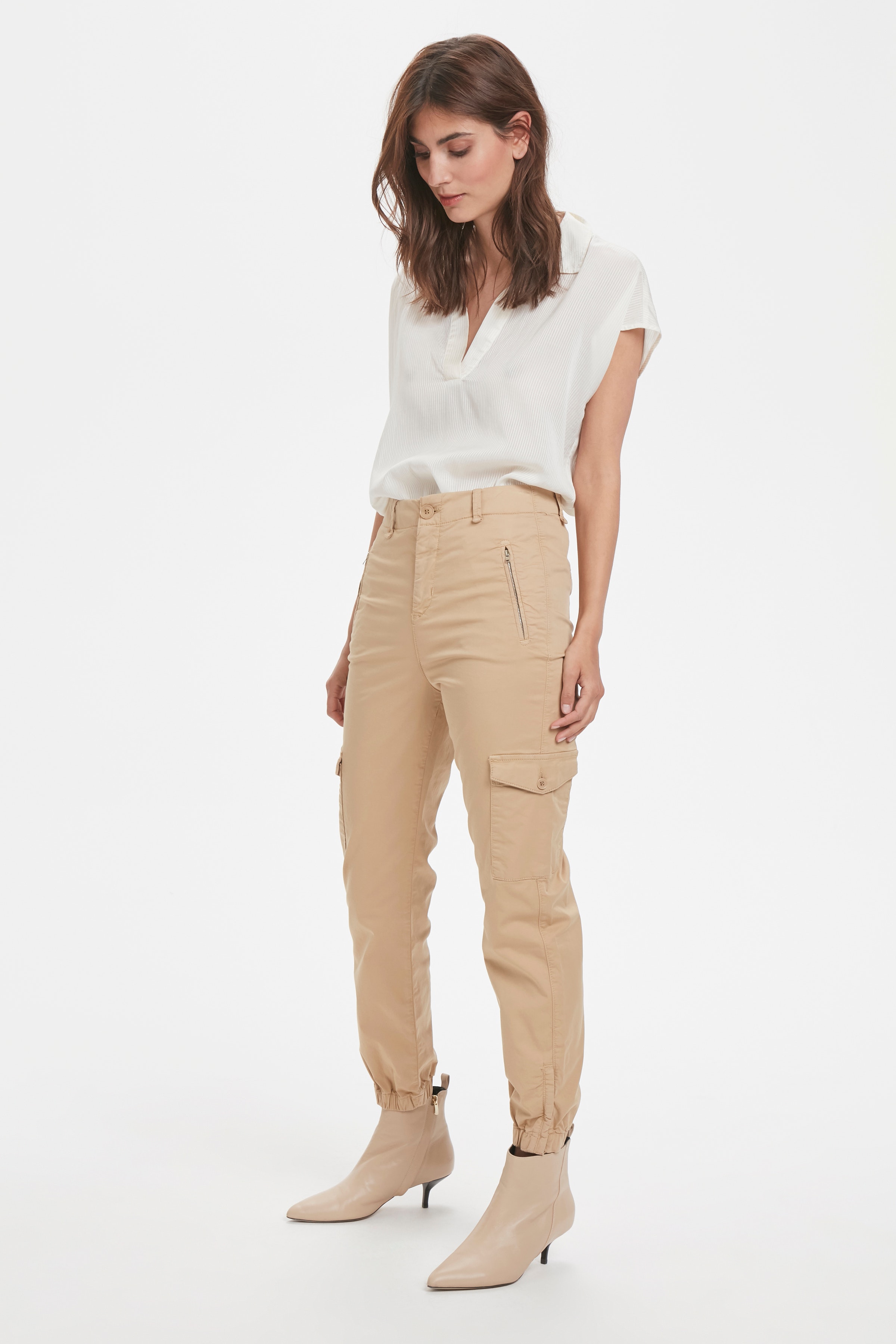 Casual Hose LOOKBOOK FRONT 30304329-33148
