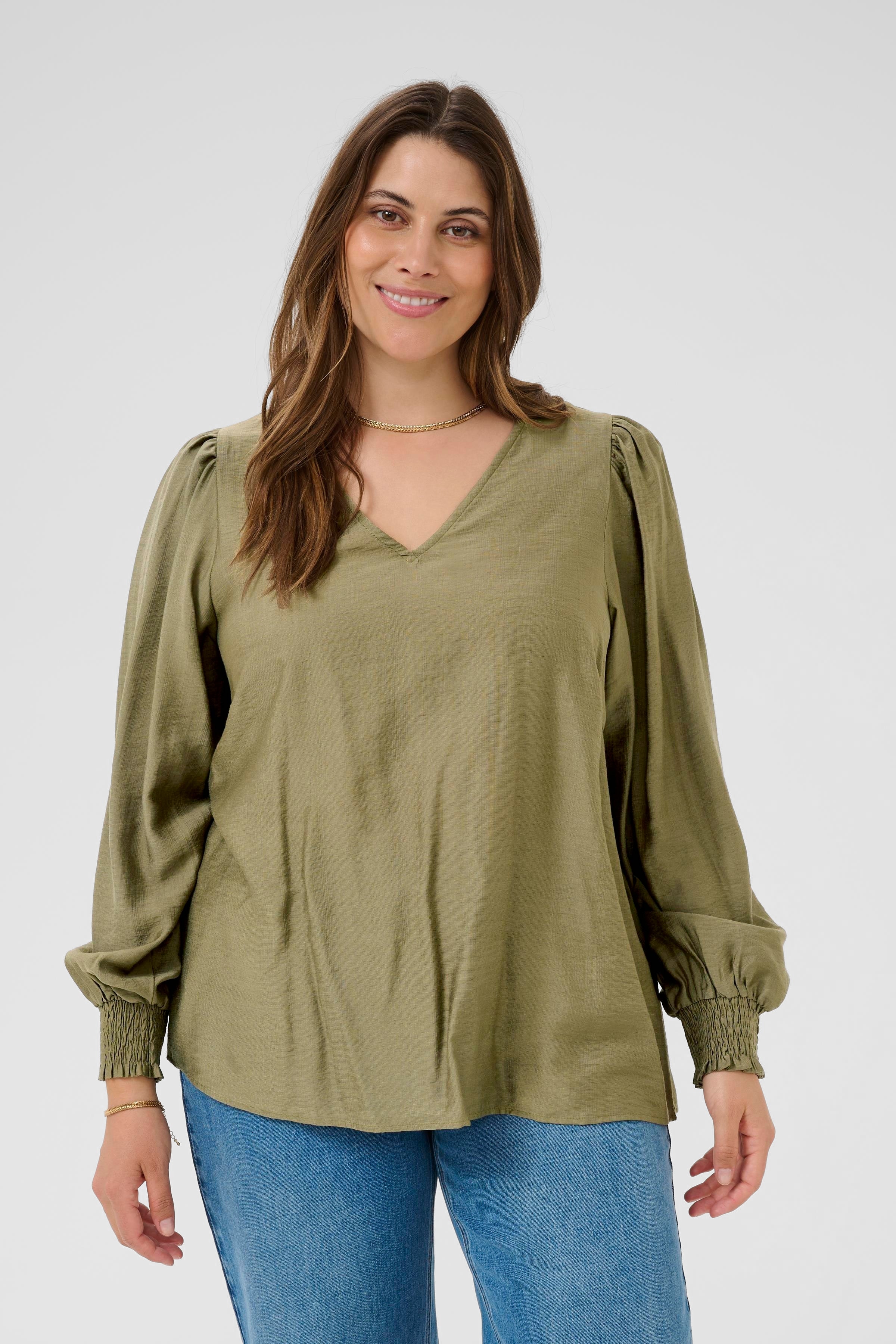 KCsofia Bluse LOOKBOOK FRONT 10583889-170517