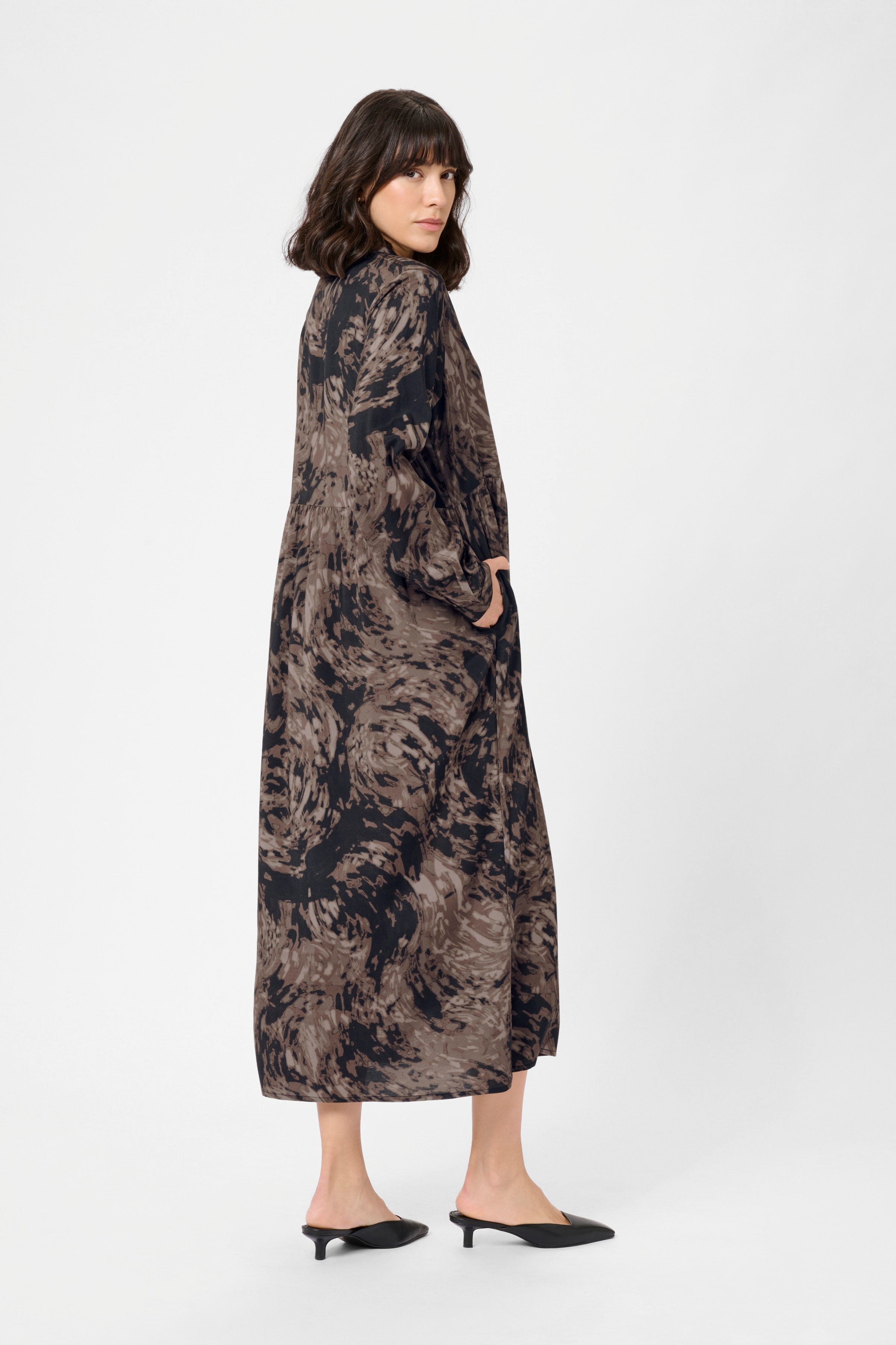 KAjamie Dress LOOKBOOK FRONT 10510800-108502