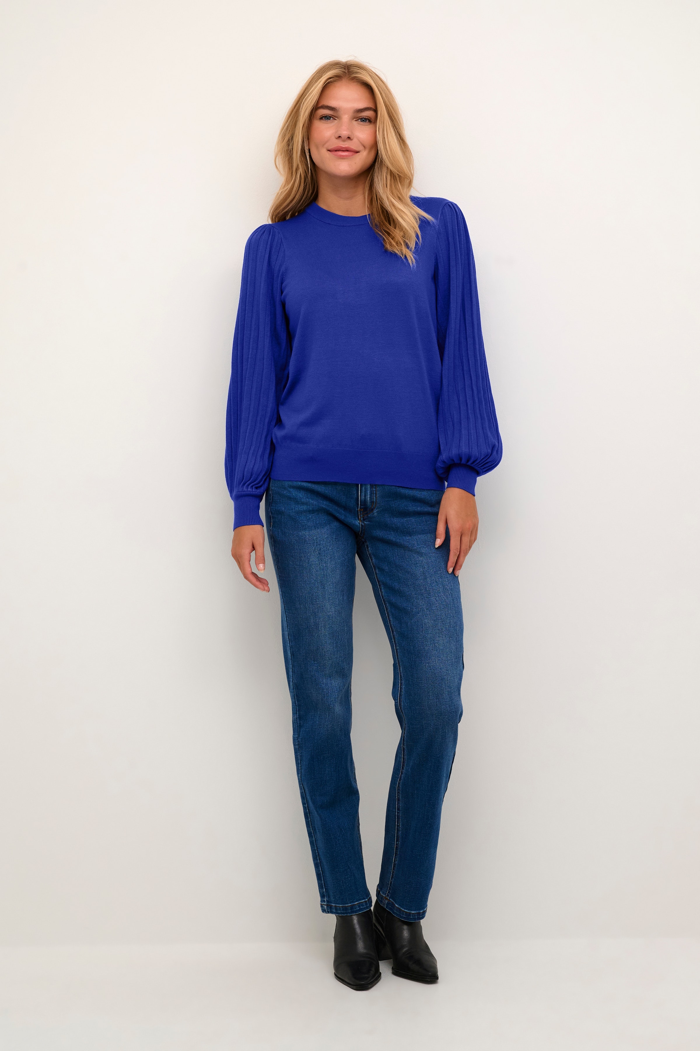 KAlone Pullover LOOKBOOK FRONT 10507905-193951