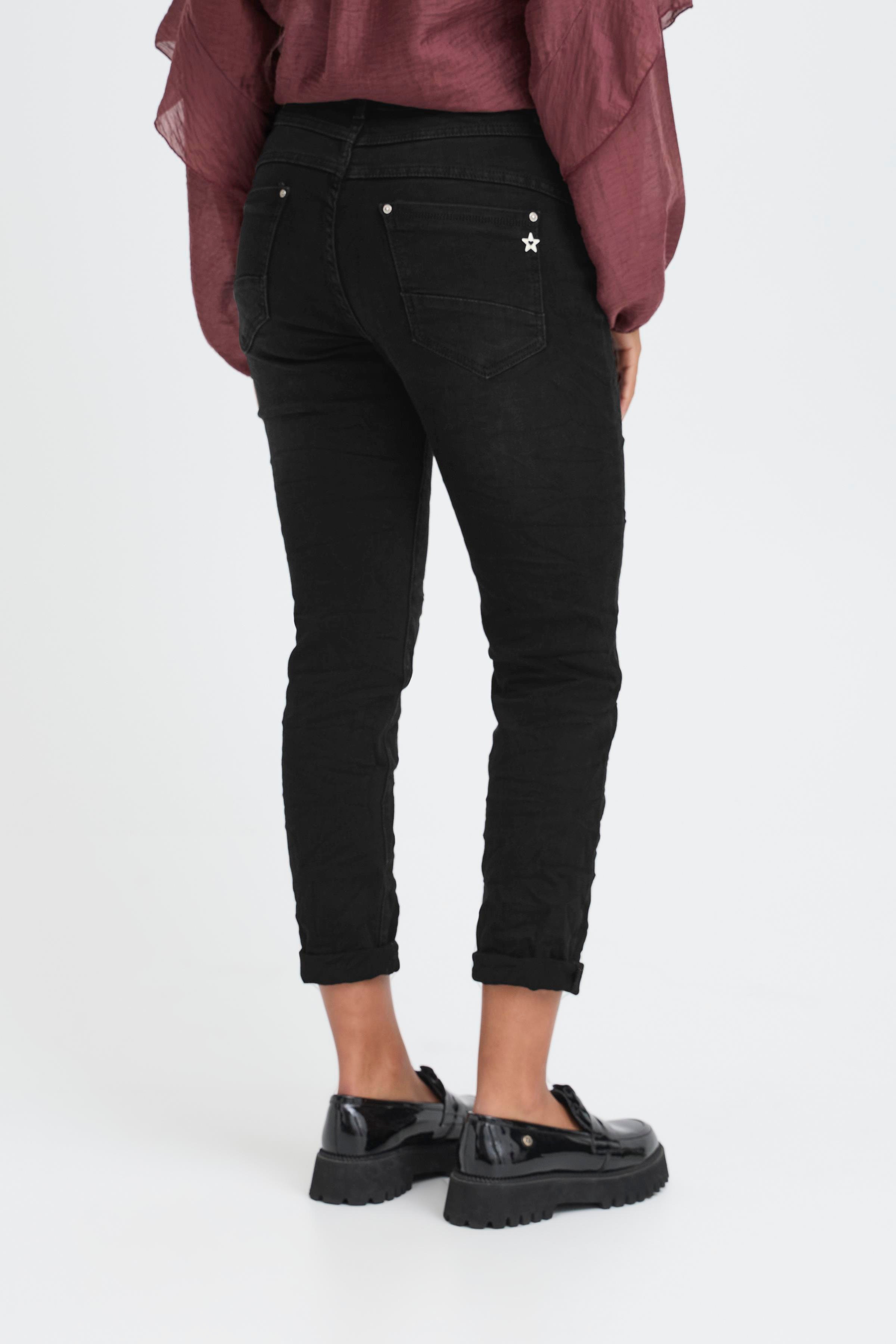 SBANURA Jeans LOOKBOOK BACK 22101095-203585