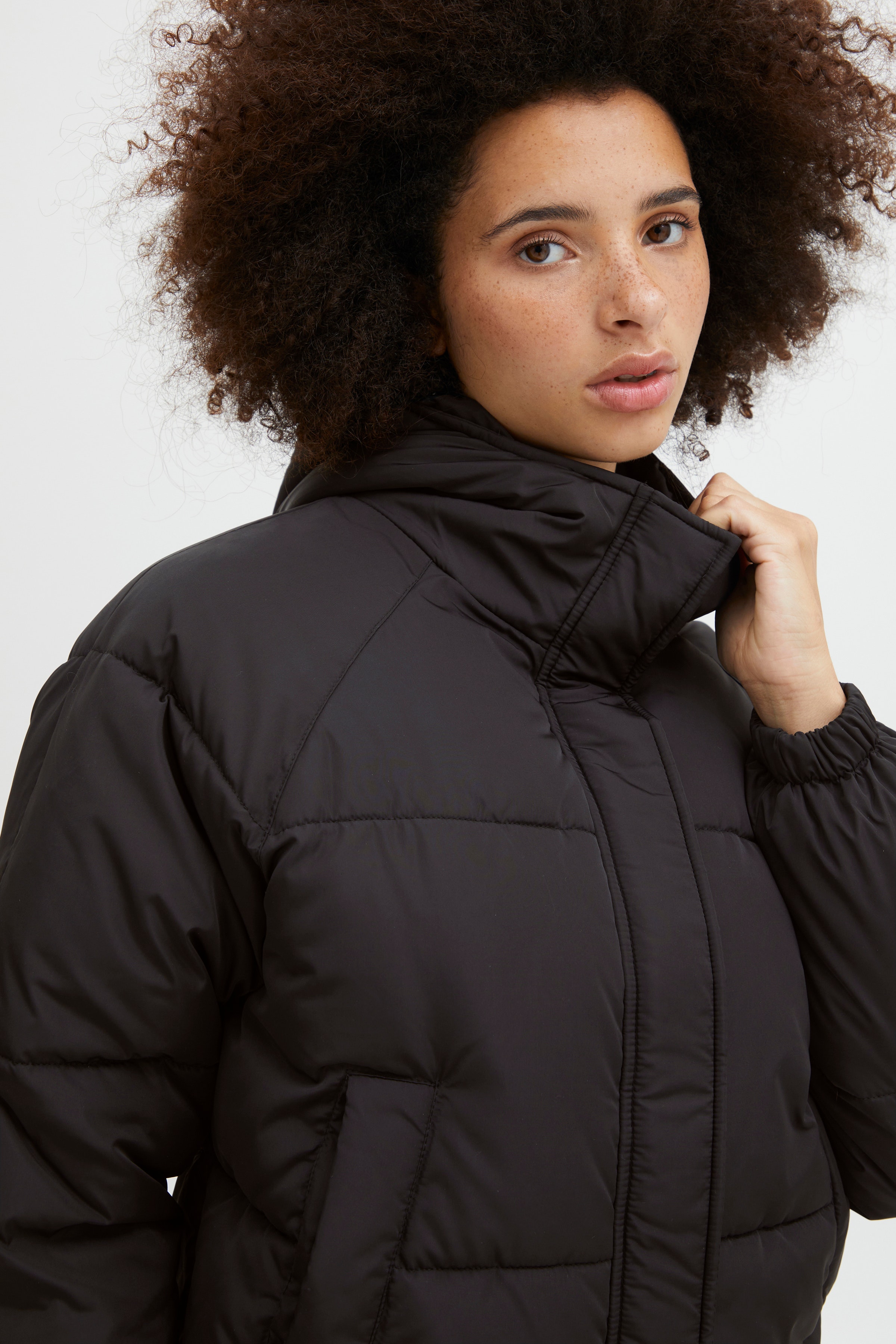 IHHORIZON Oberbekleidung LOOKBOOK DETAIL 20116650-194008