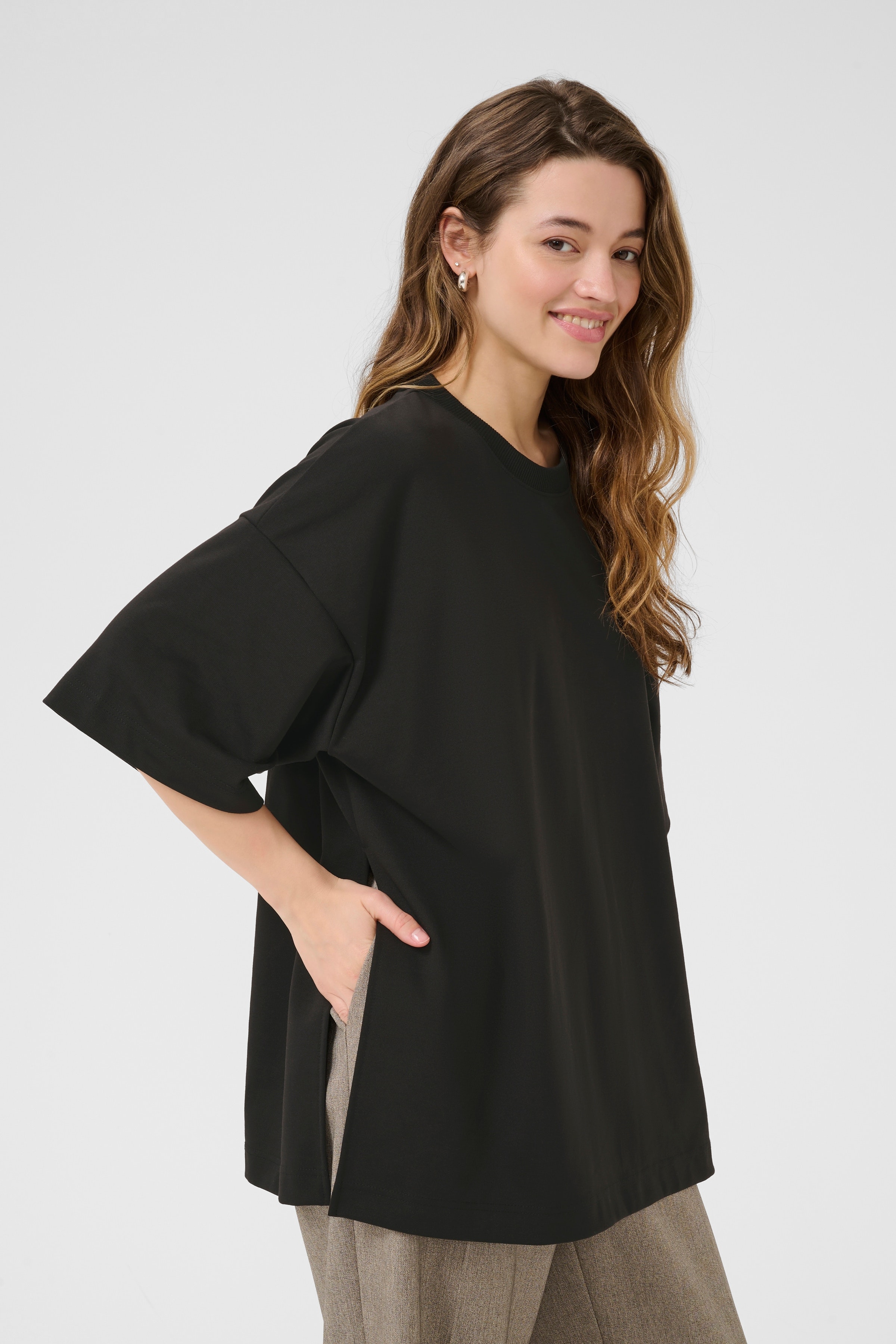 KAjenny T-shirt LOOKBOOK FRONT 10510363-100121