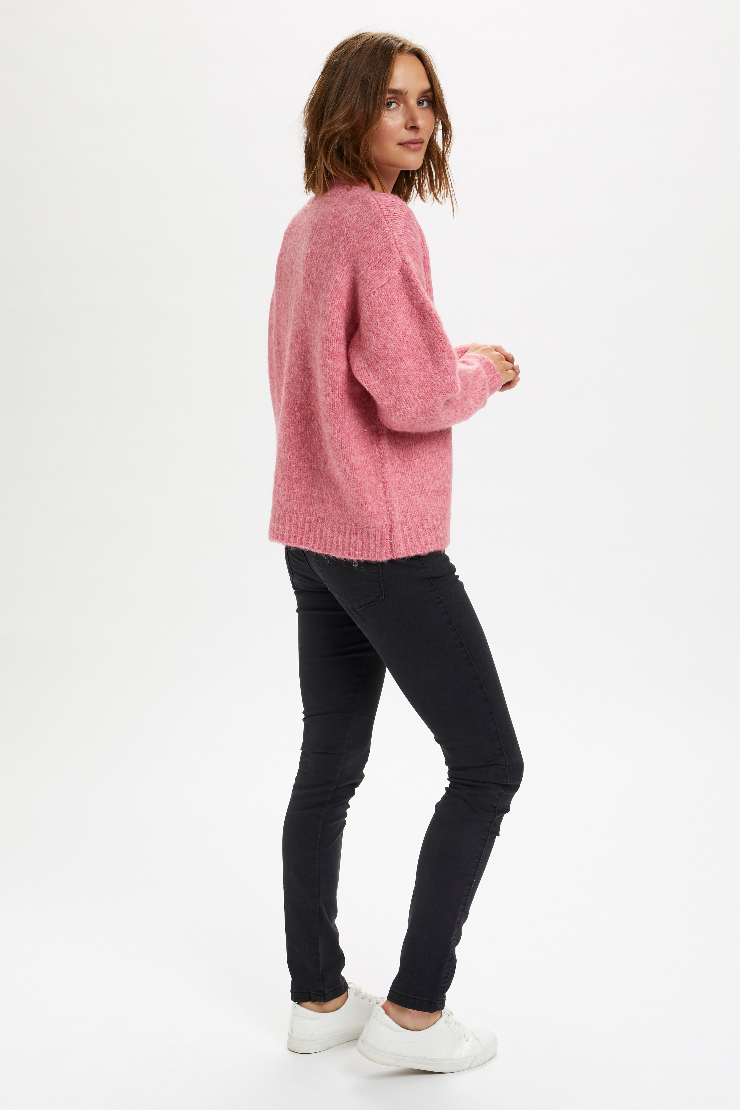 KAberil Cardigan LOOKBOOK BACK 10504502-1719281