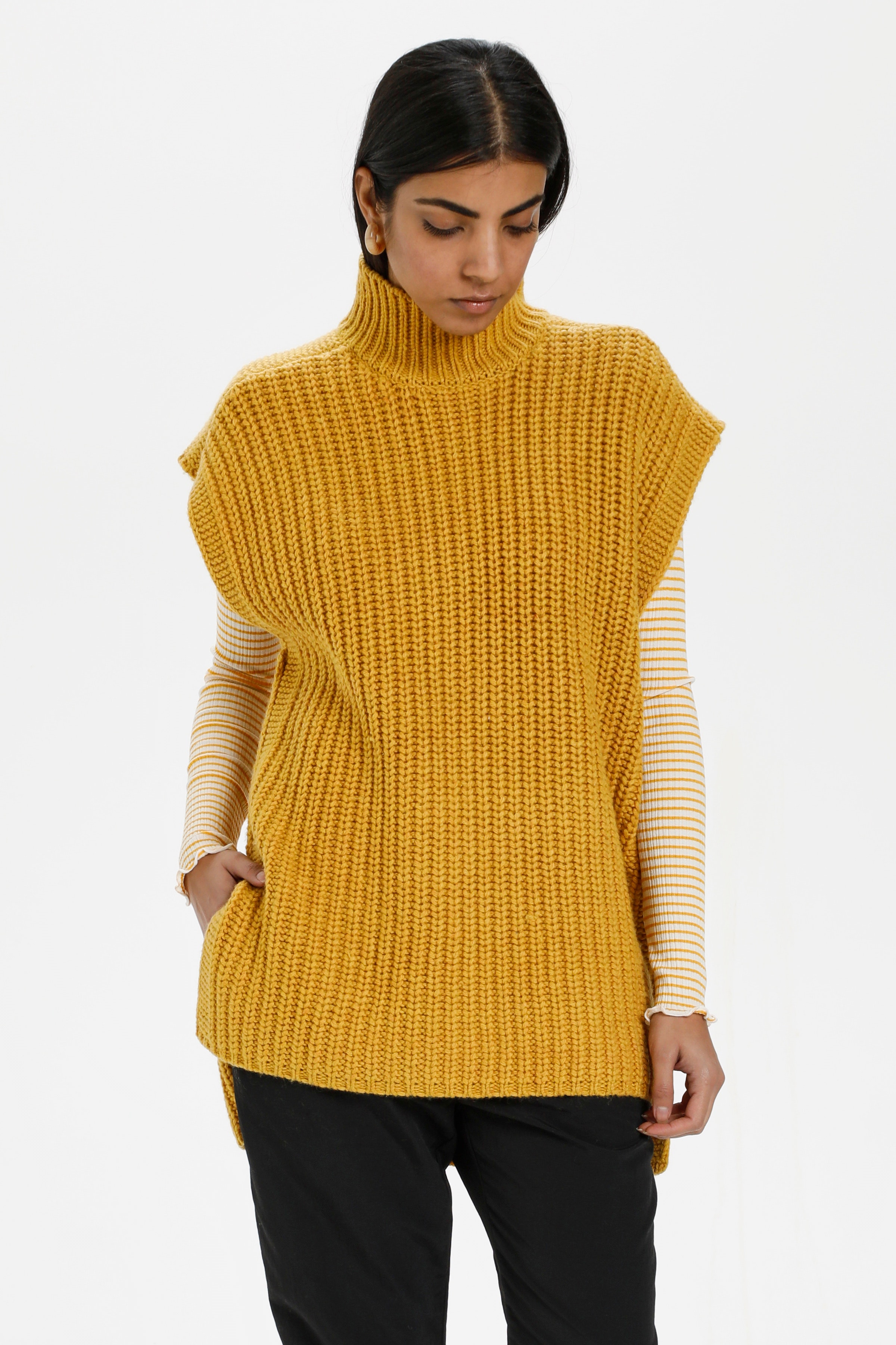 InezKB Knitted pullover LOOKBOOK FRONT 10103550-150960