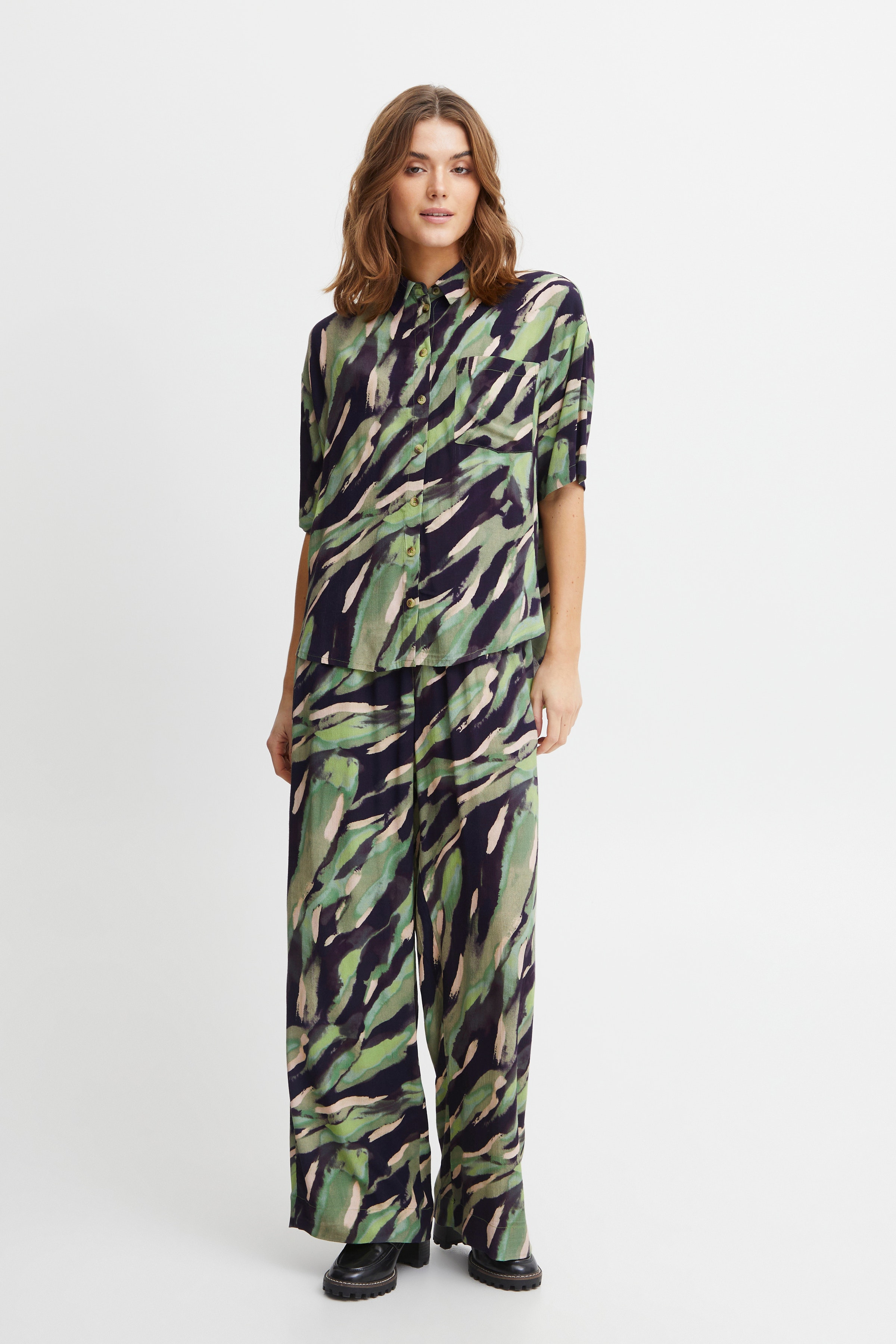 FRKAIYA Skjorta LOOKBOOK FRONT 20611921-201937