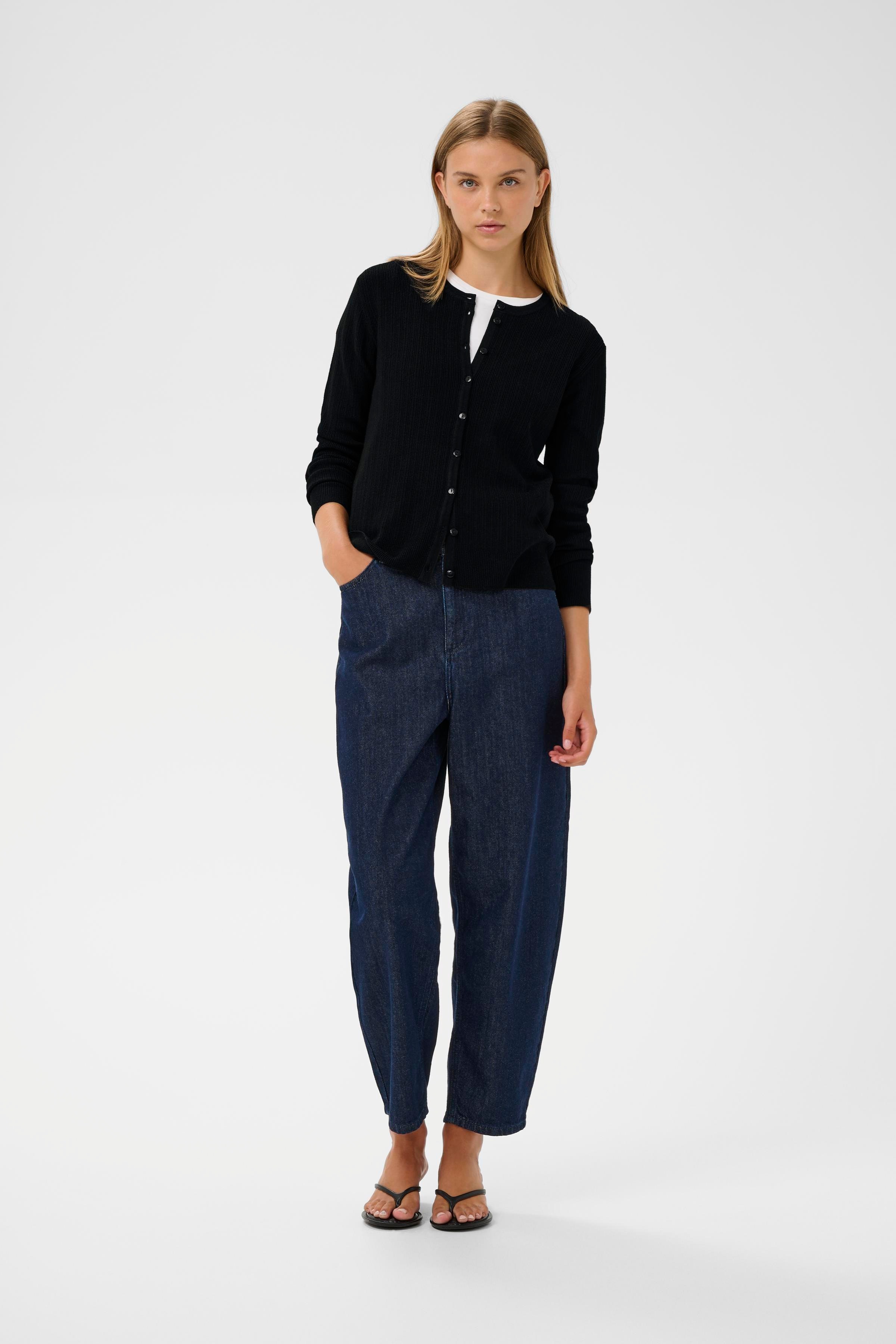 YenahIW Pullover LOOKBOOK FRONT 30111126-194008