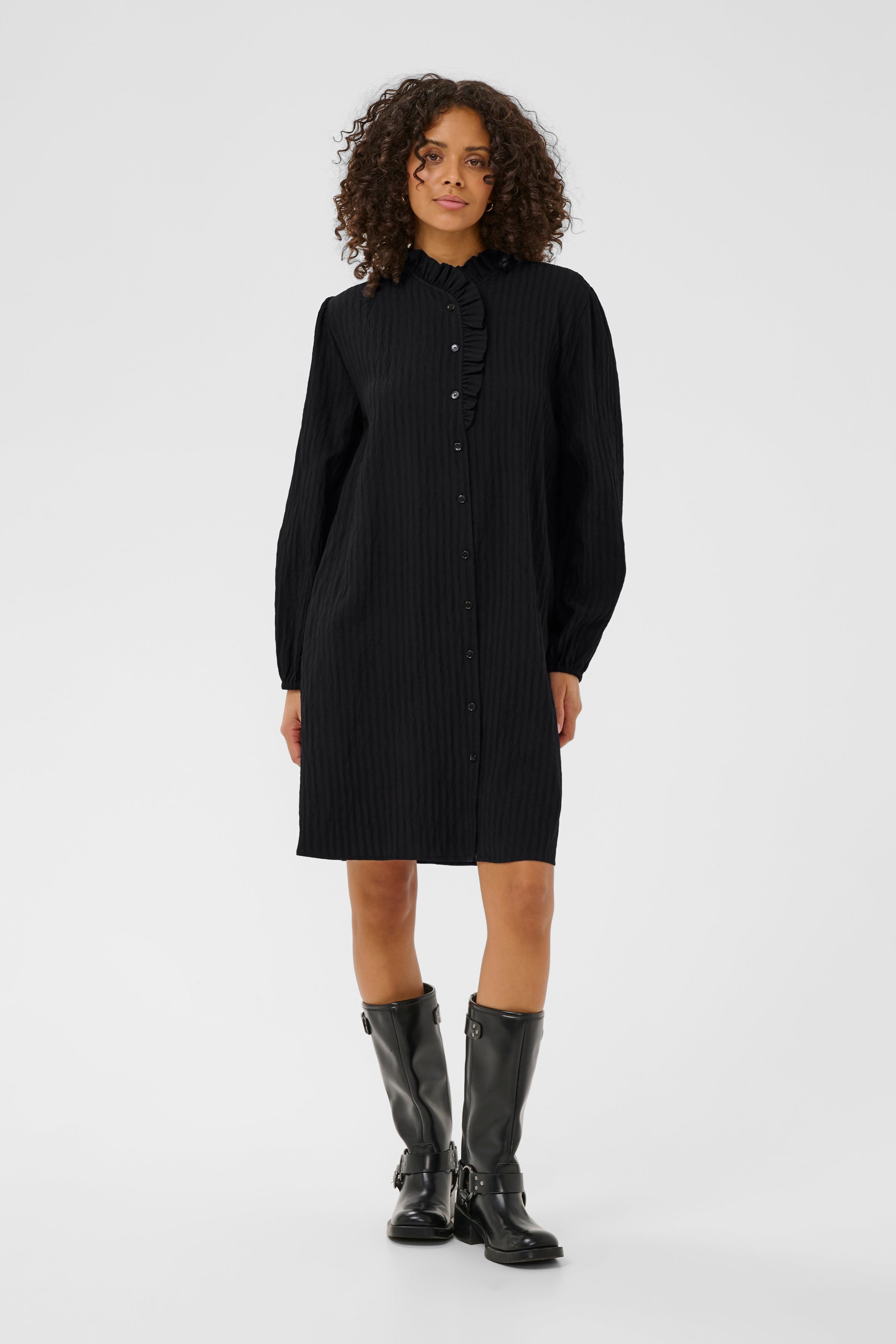 KAsuma Kjole LOOKBOOK FRONT 10511190-100121