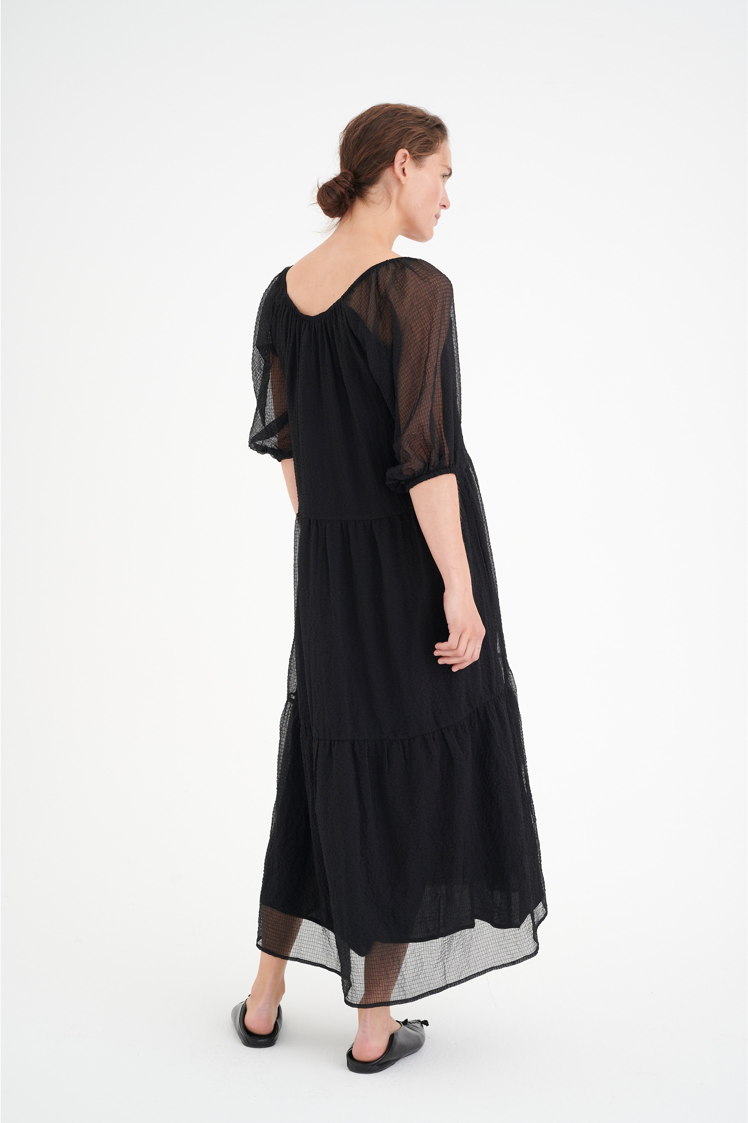 YazzyIW Kjole LOOKBOOK FRONT 30106429-194008