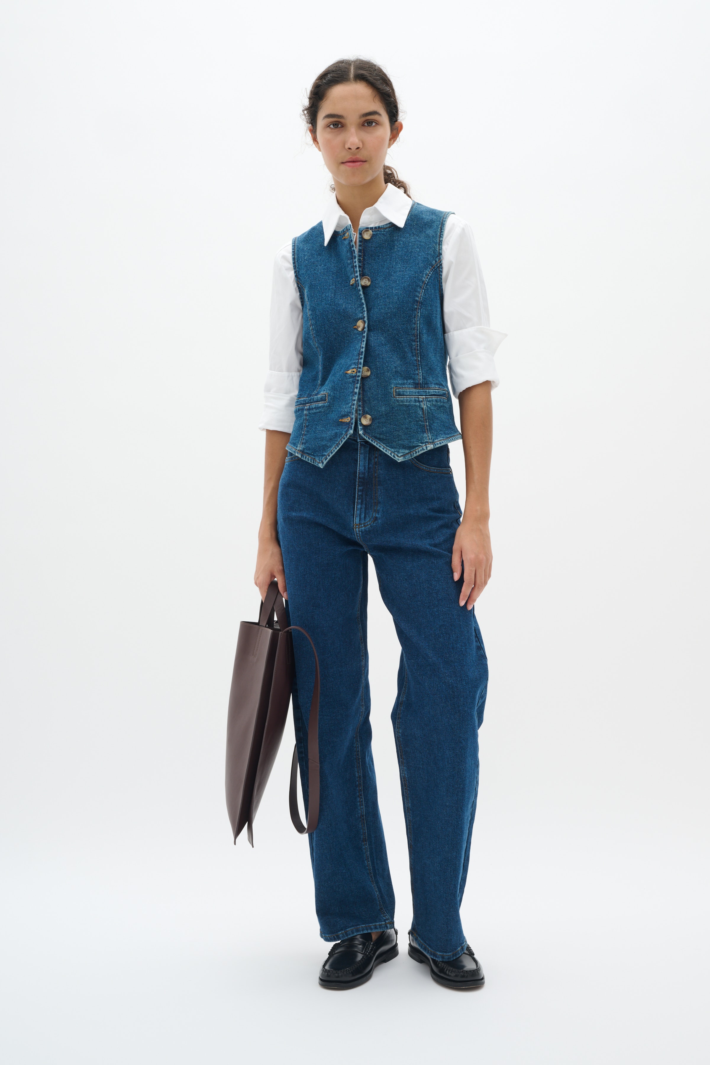 SalineIW Waistcoat LOOKBOOK FRONT 30110317-303349