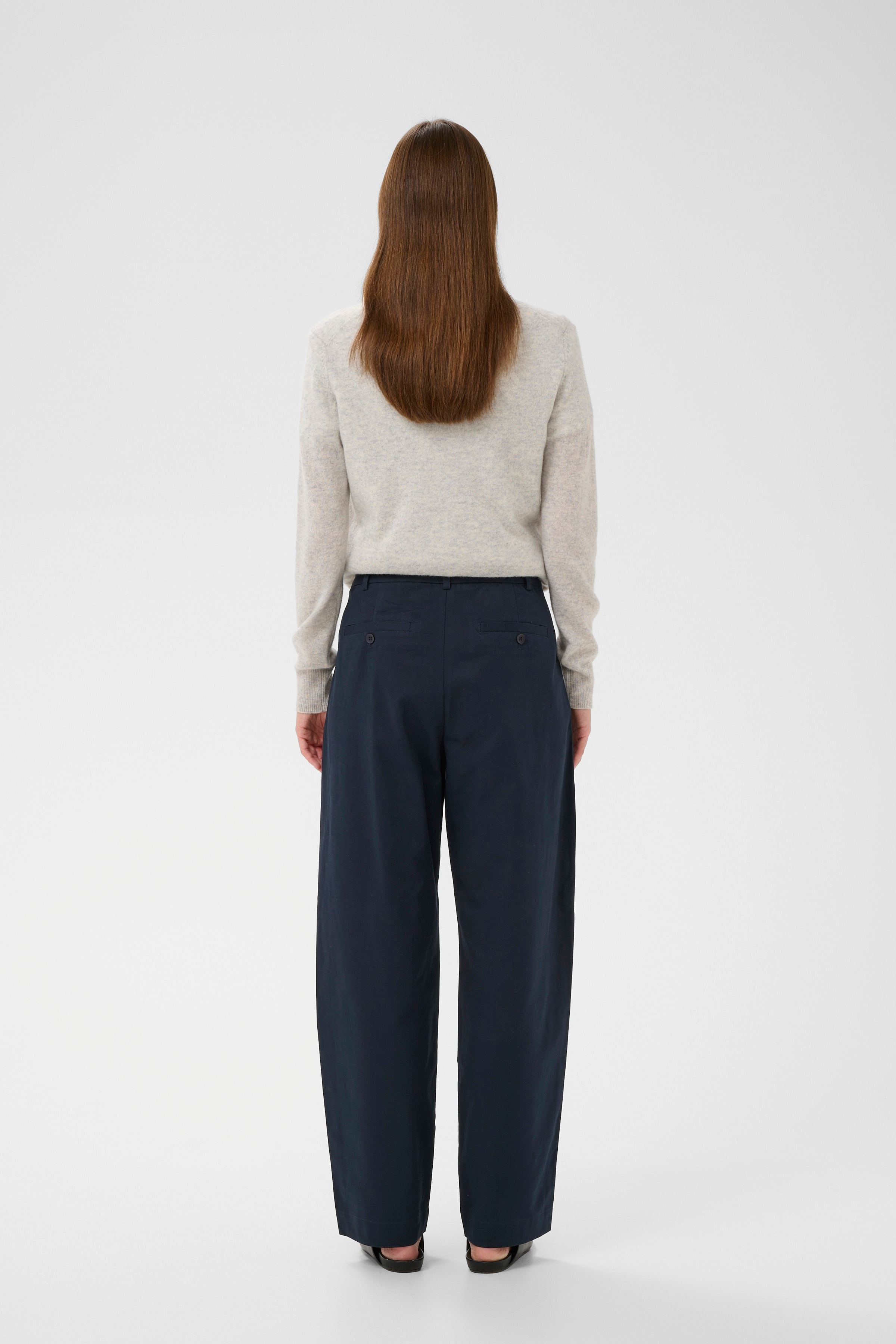 TinikkaIW Hose LOOKBOOK BACK 30111163-300005