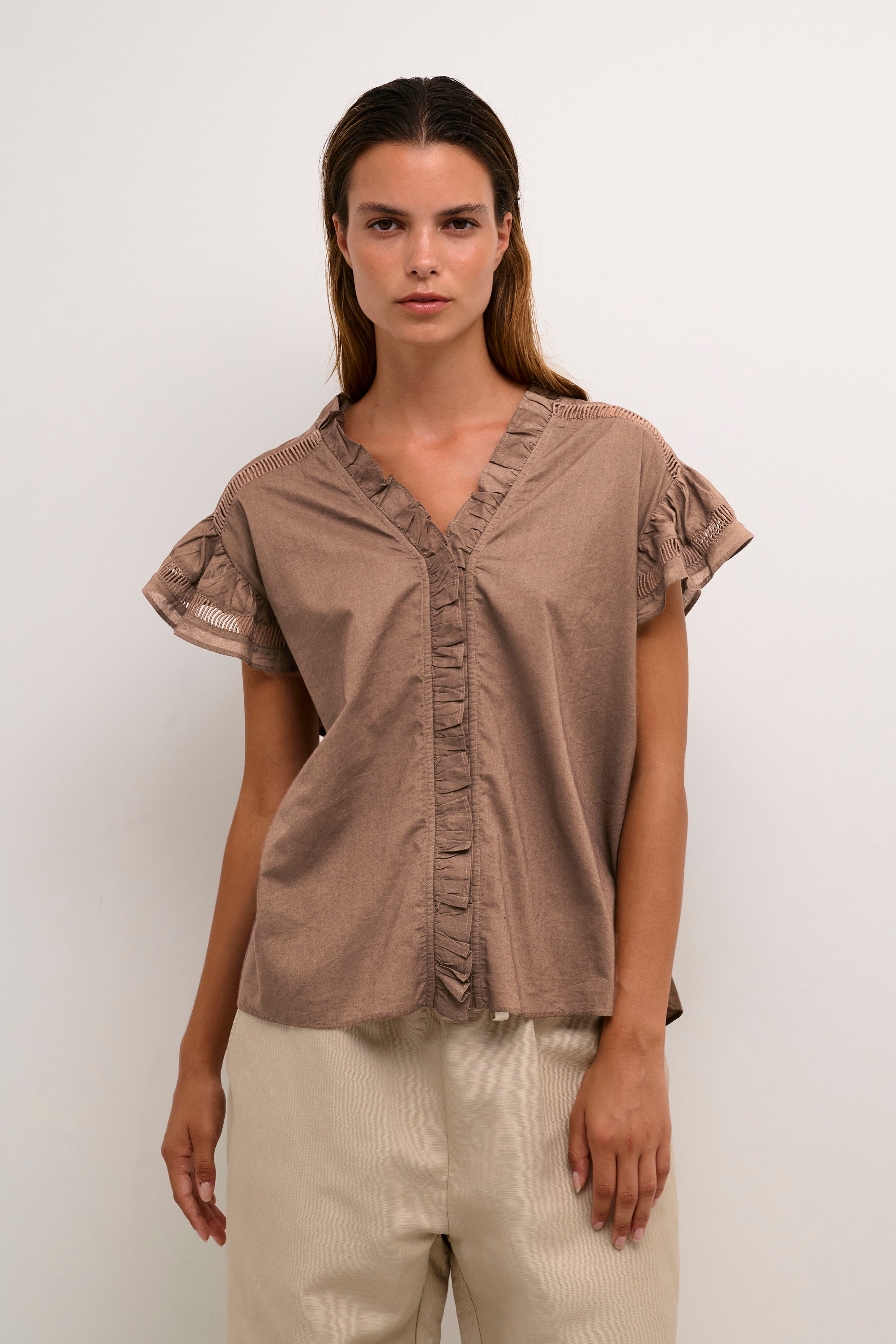 OmmiKB Blouse LOOKBOOK FRONT 10104993-190809