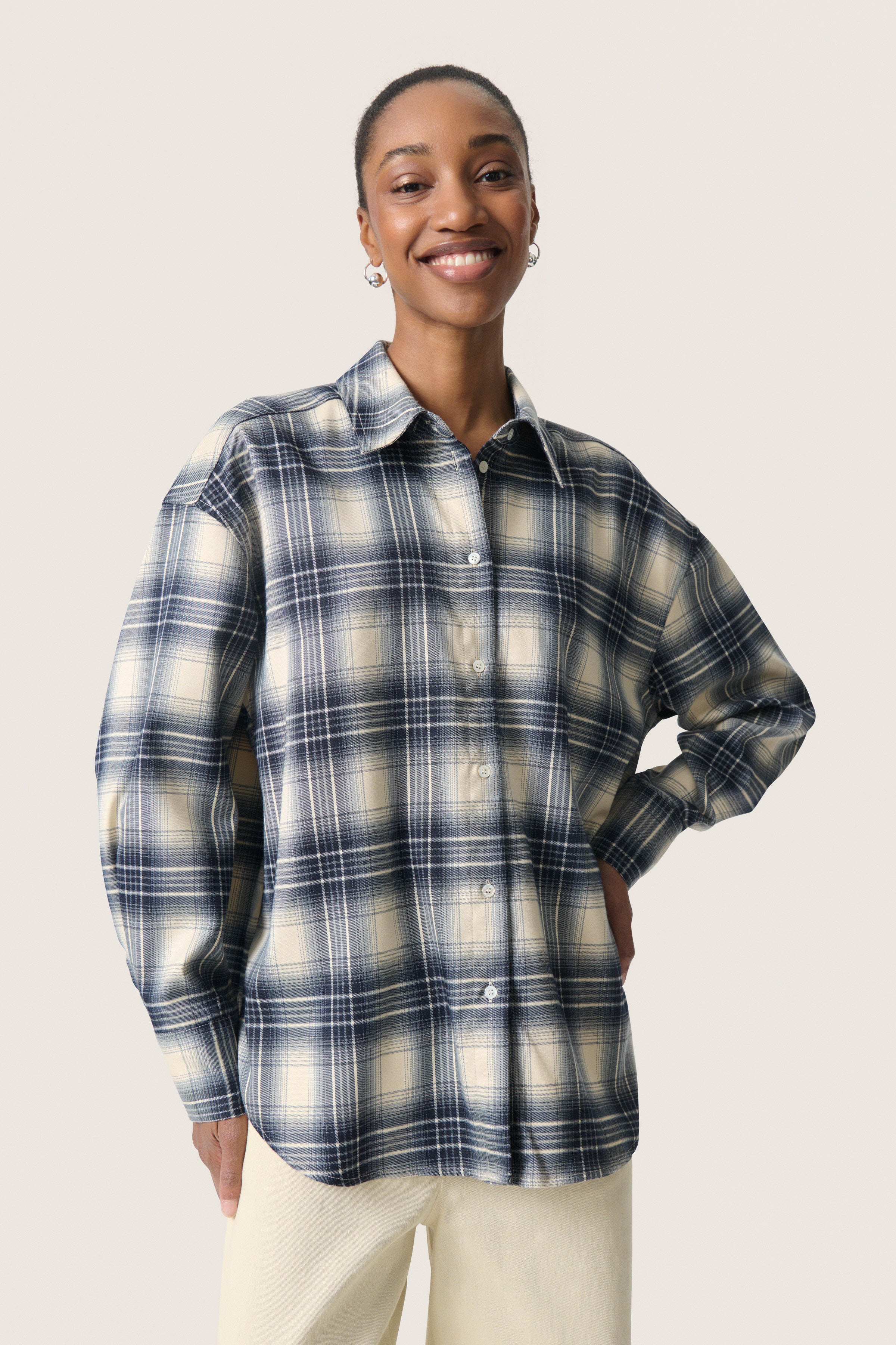 SLPamala Shirt LOOKBOOK FRONT 30408614-304154