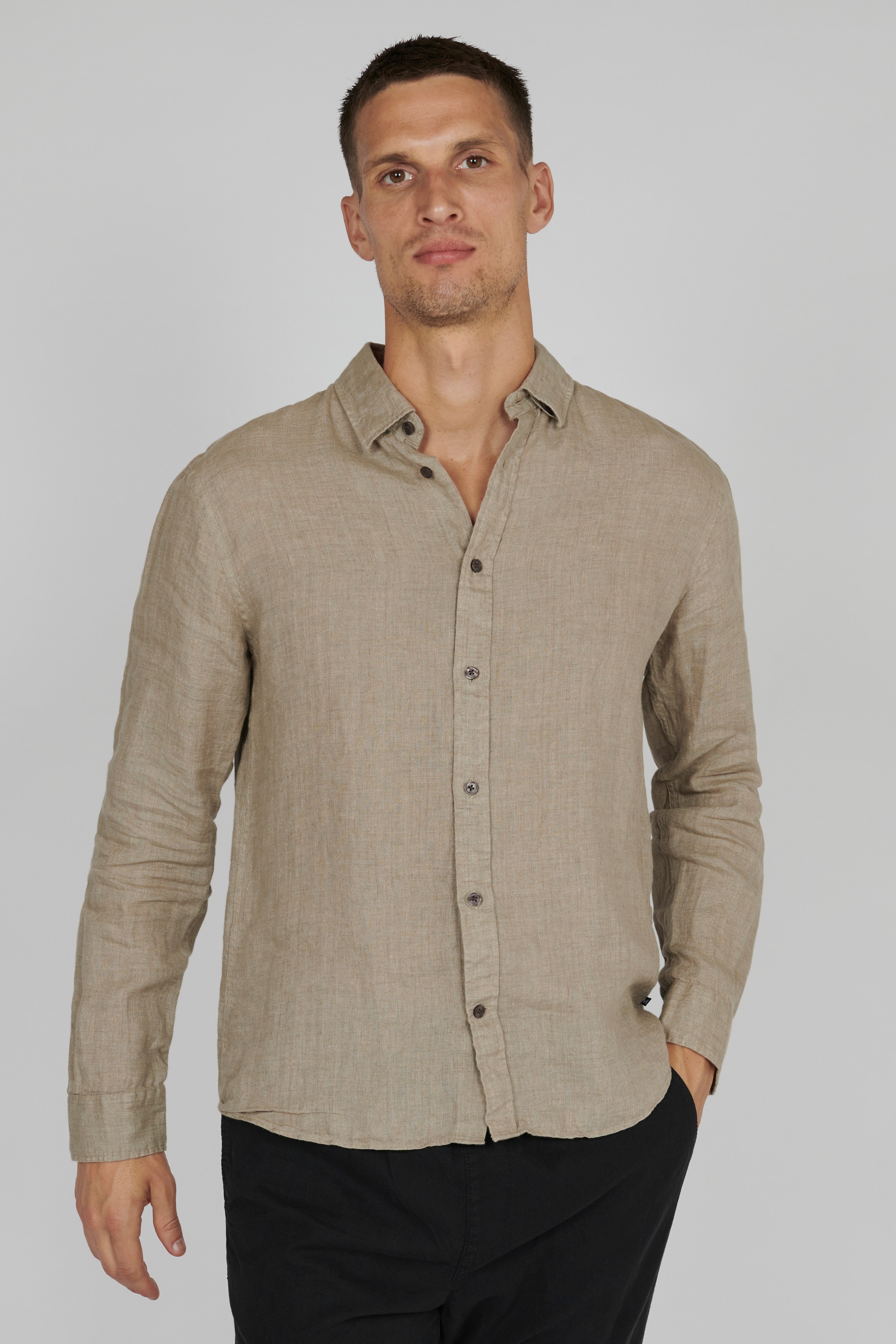 MAtrostol Shirt LOOKBOOK FRONT 30205381-190820