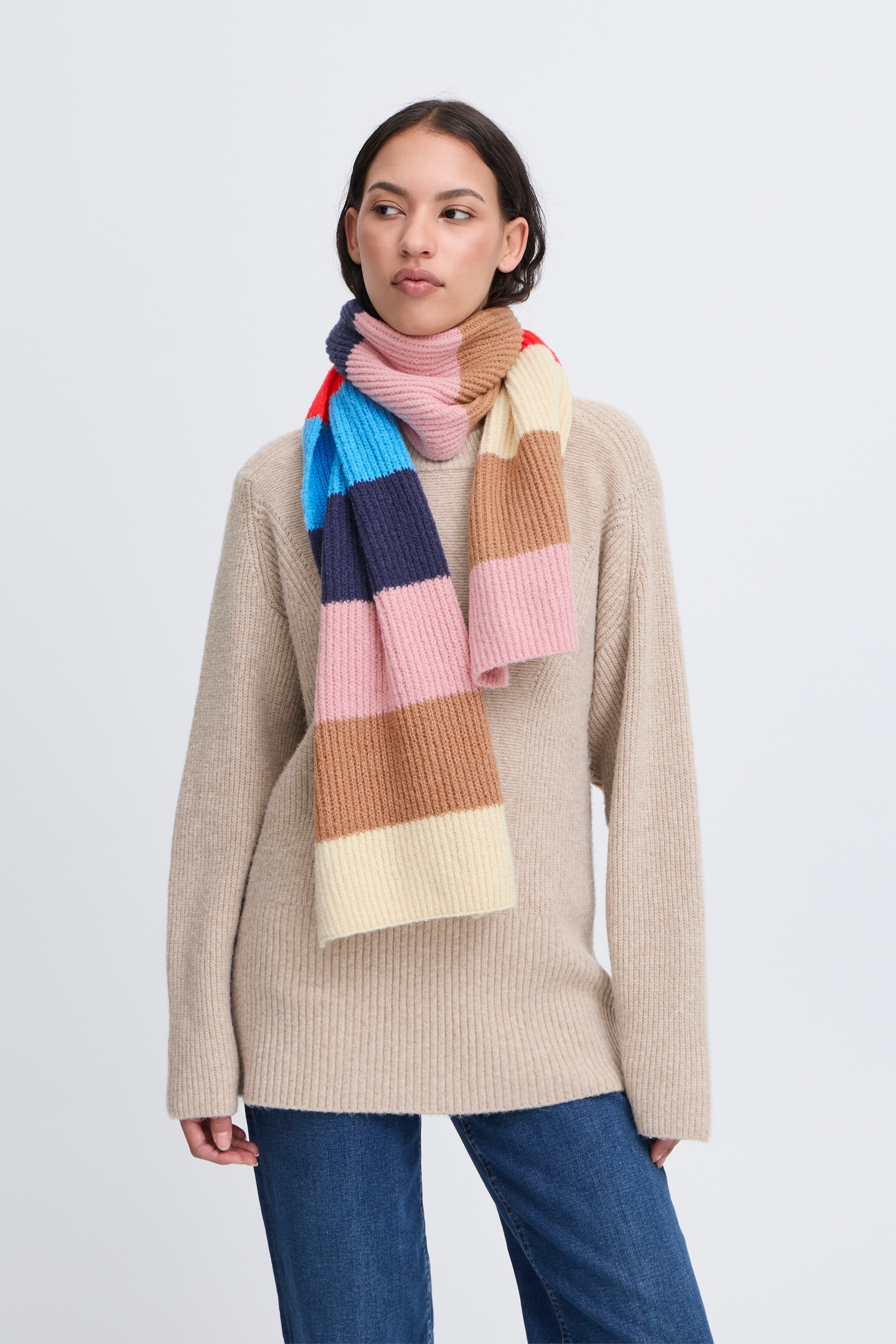IAMATIKI Skjerf LOOKBOOK FRONT 20121702-154225